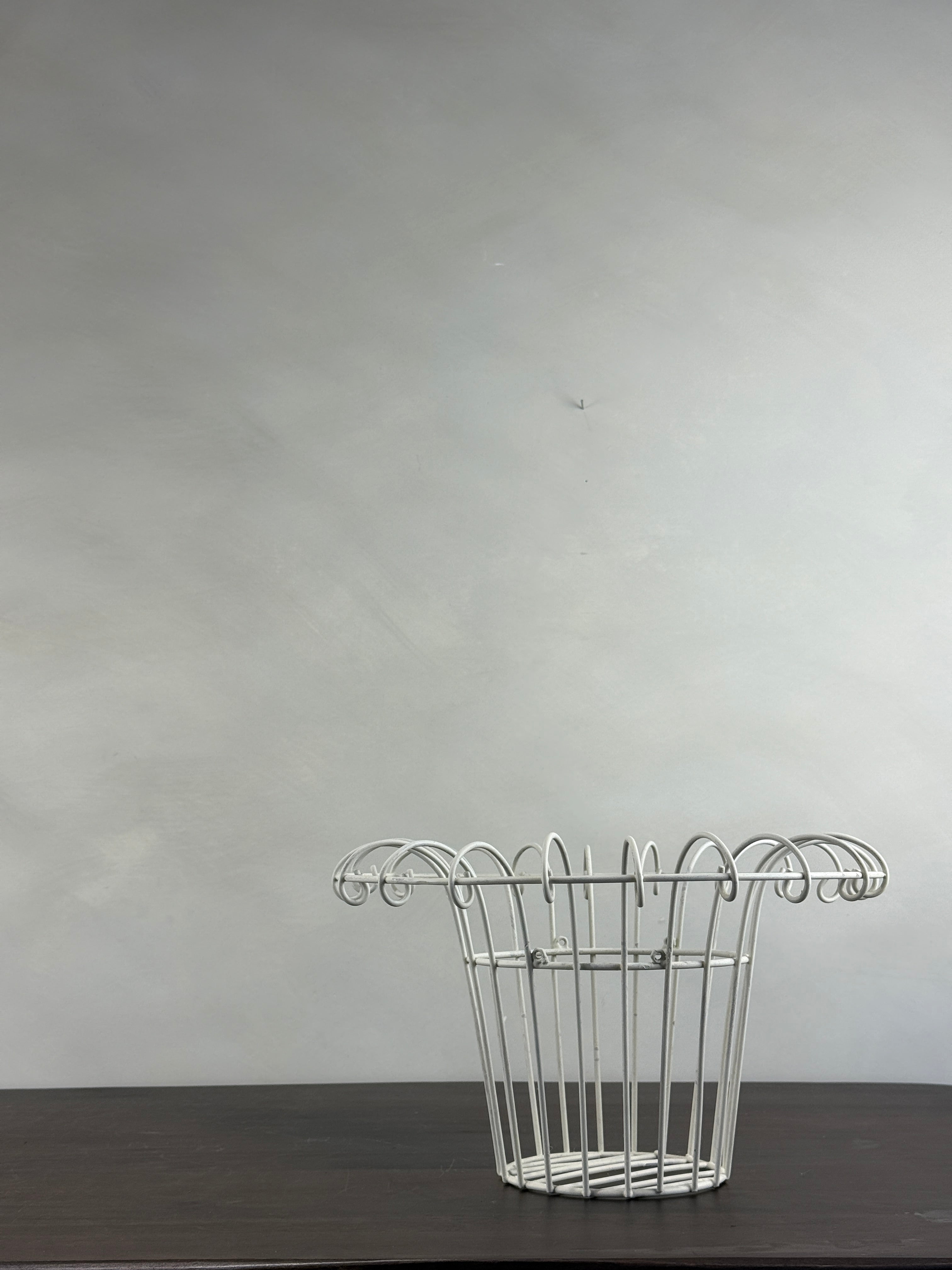 WHITE METAL BASKET