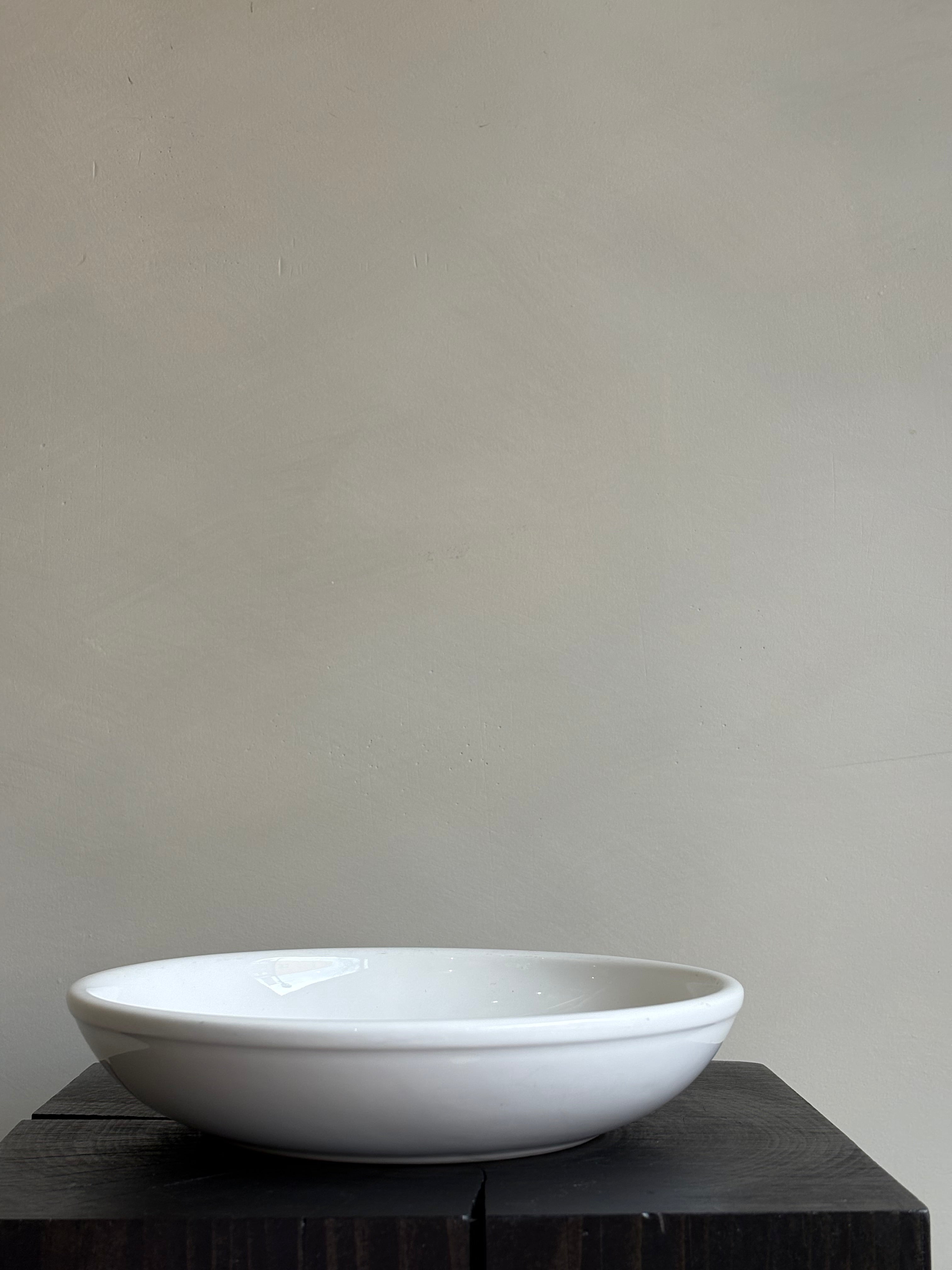 SHALLOW PASTA BOWL