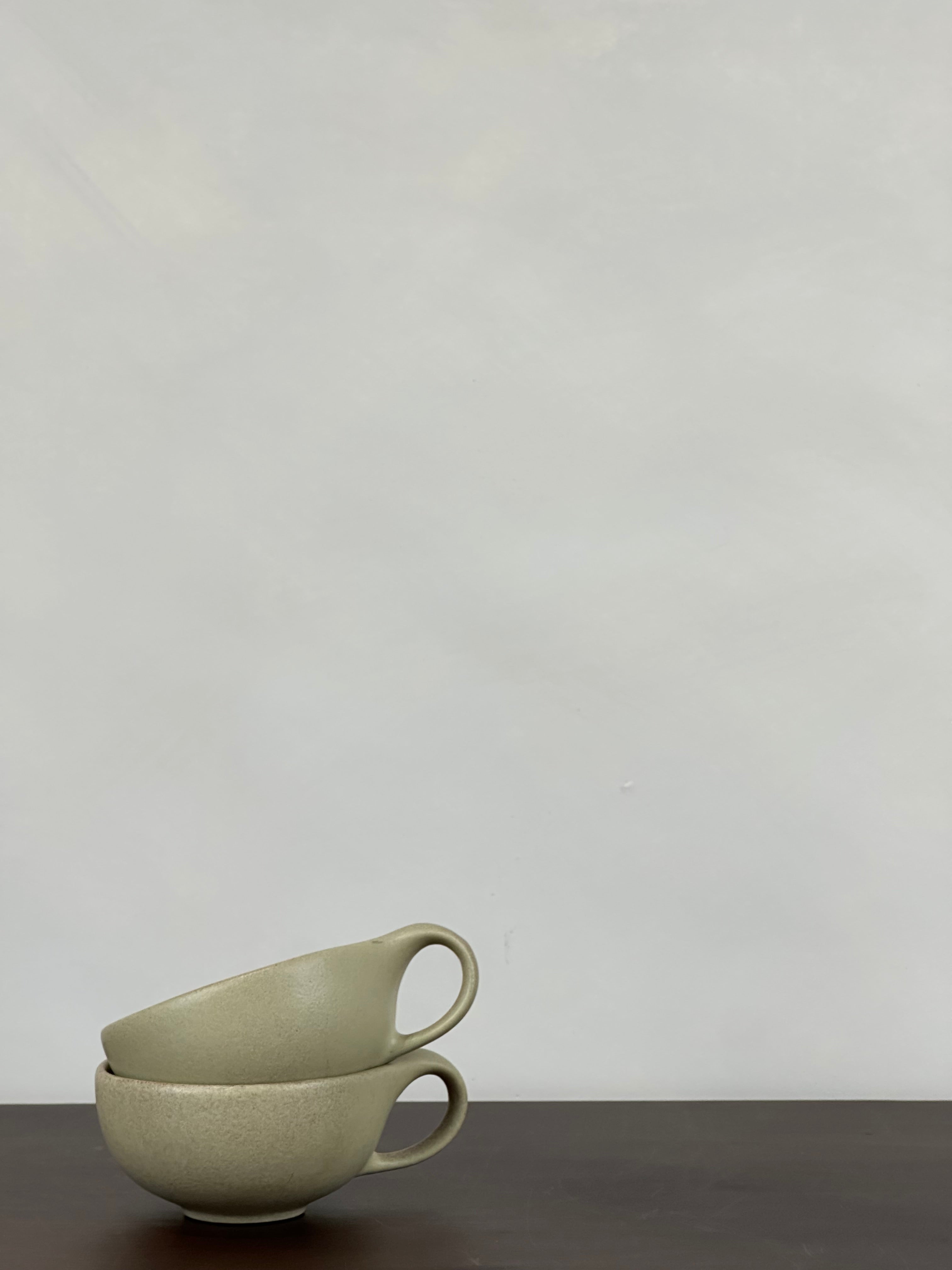 CERAMIC MUG