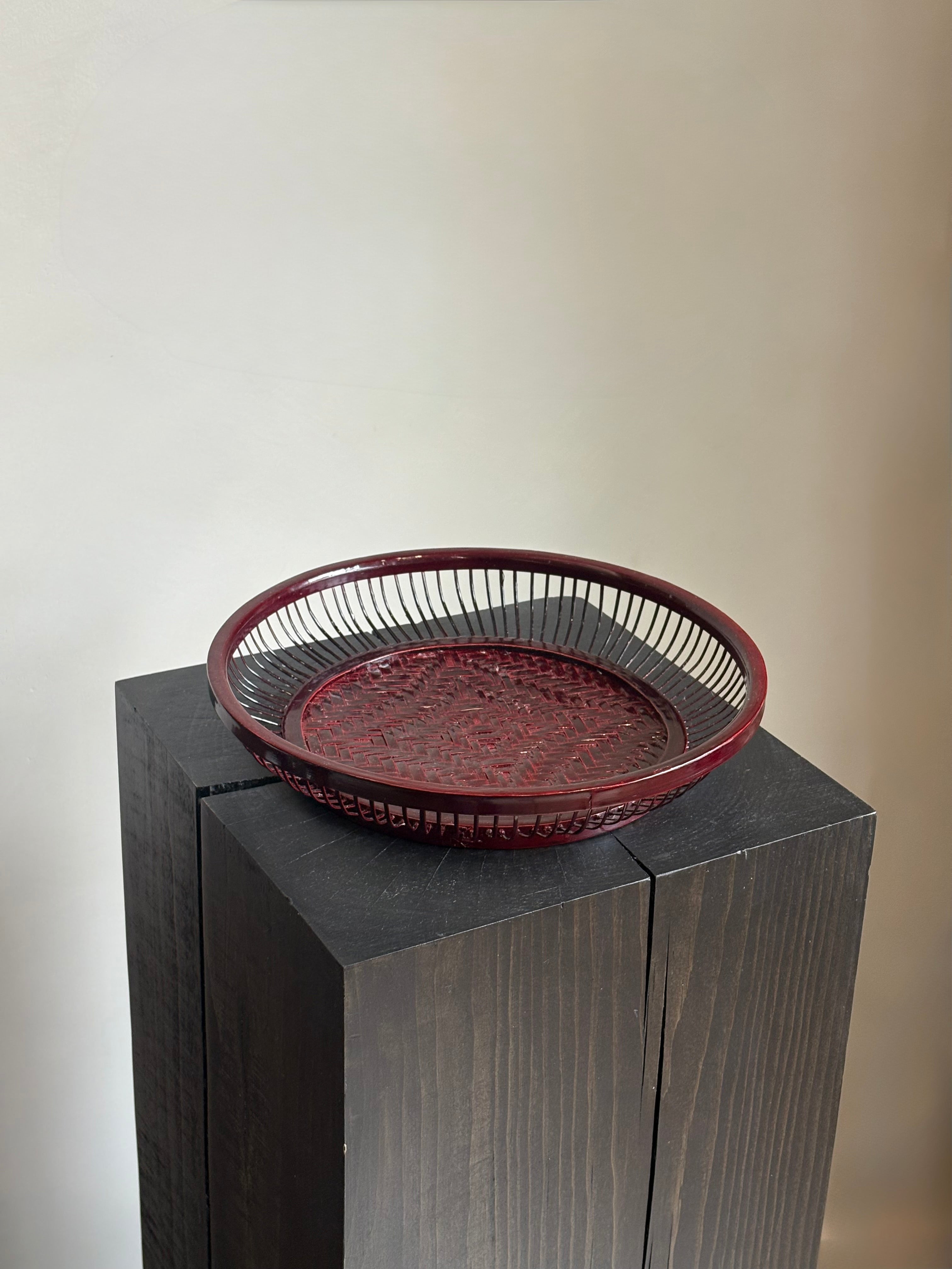 BURGUNDY BASKET