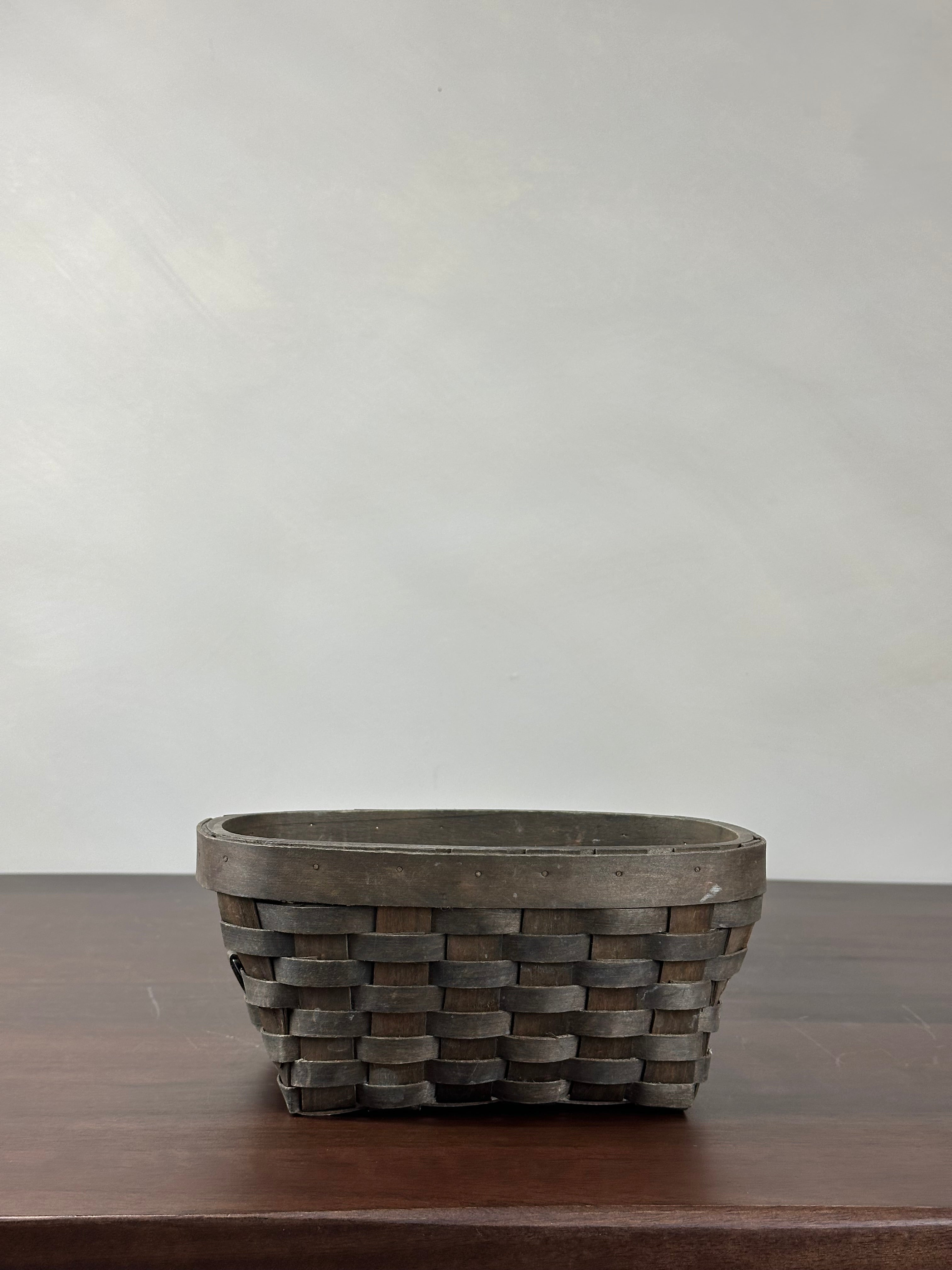 SMALL WICKER BASKET