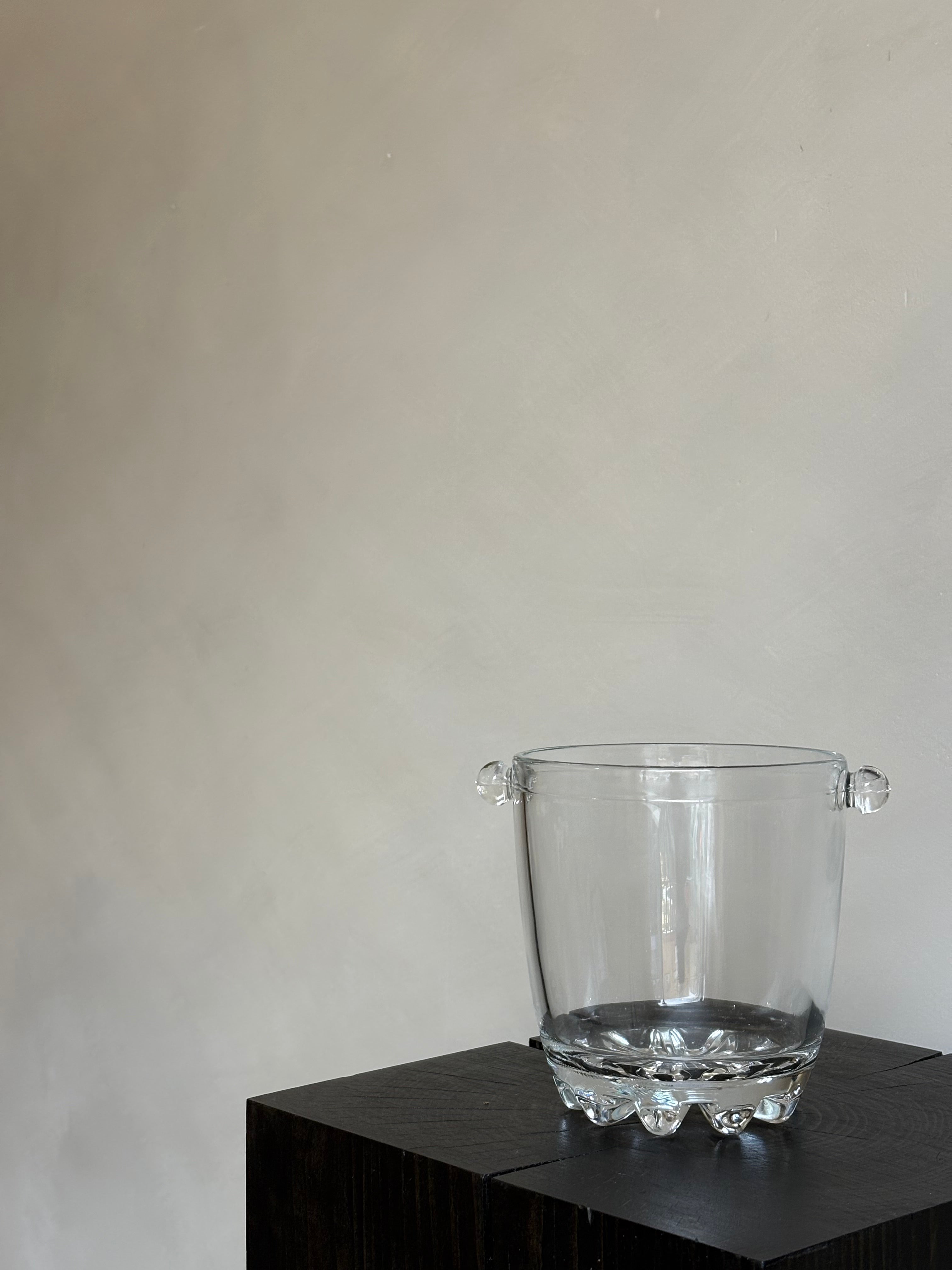 ROUND GLASS ICE BUCKET