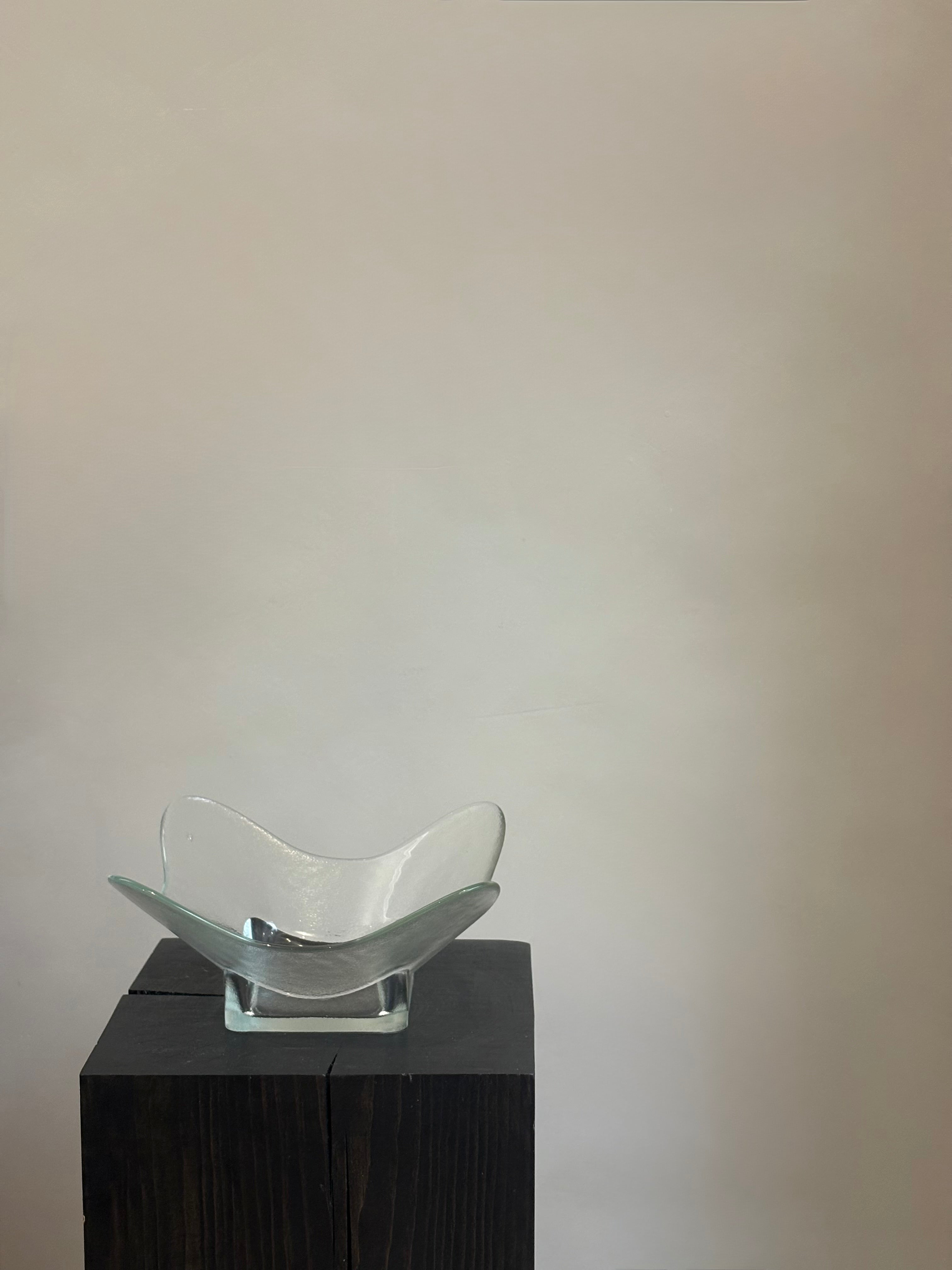 VINTAGE GLASS BOWL