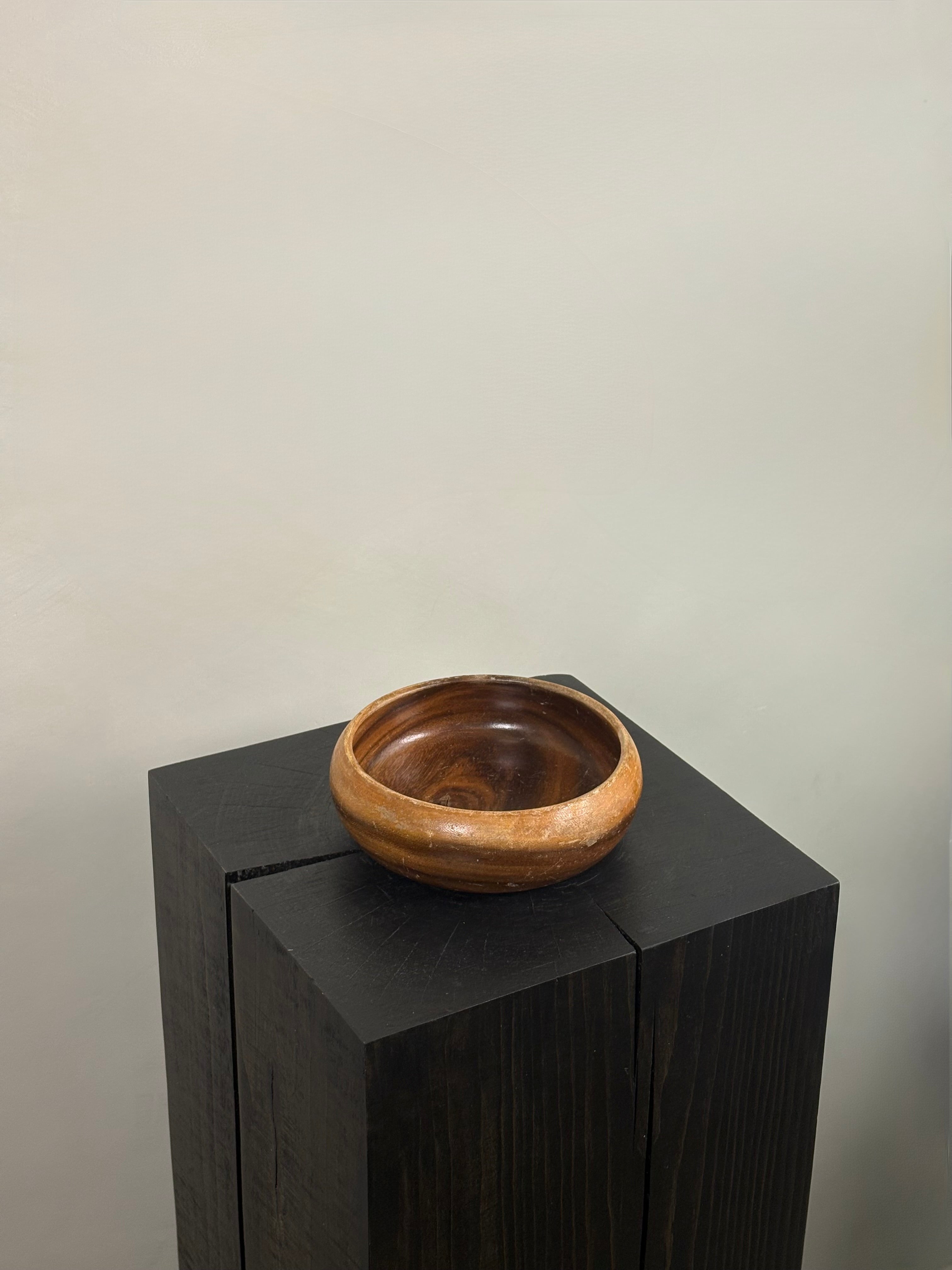 MULTI TONED WOOD BOWL
