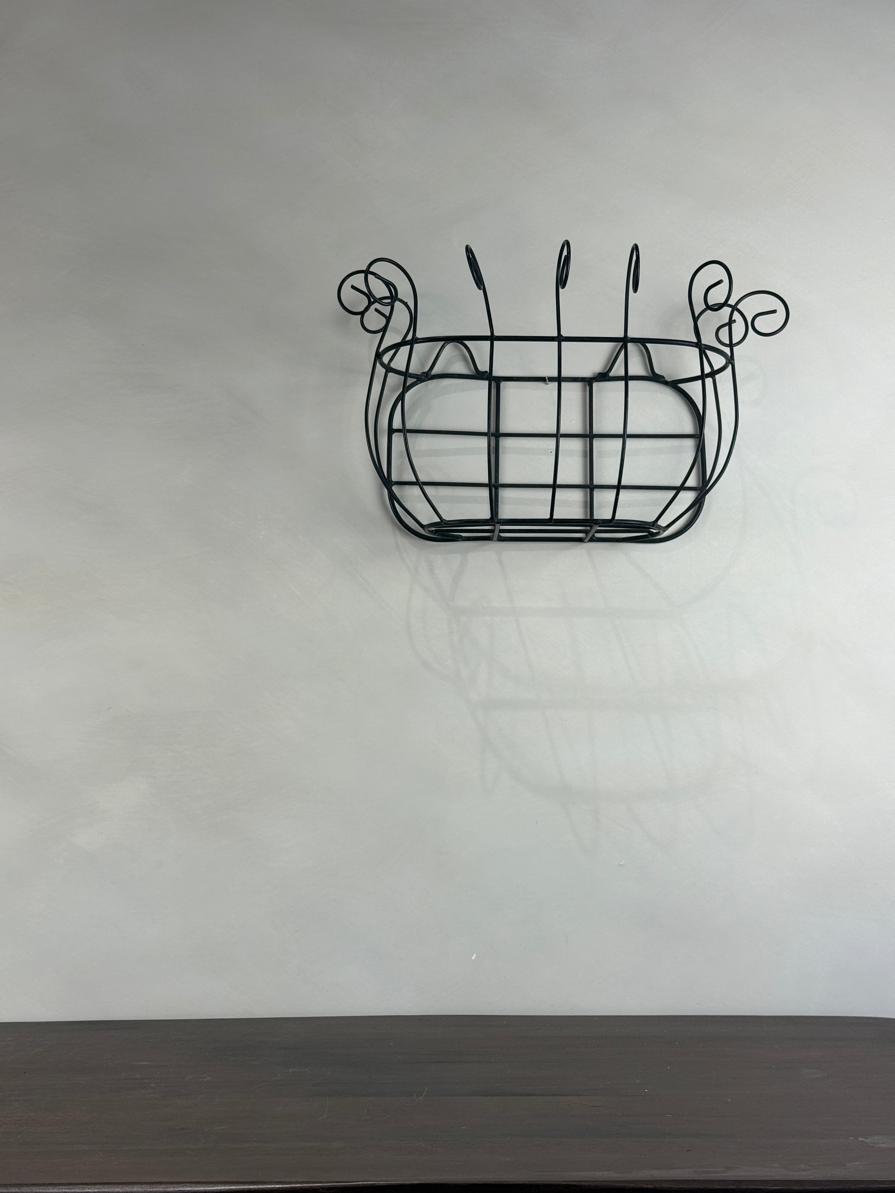 METAL FRUIT BASKET