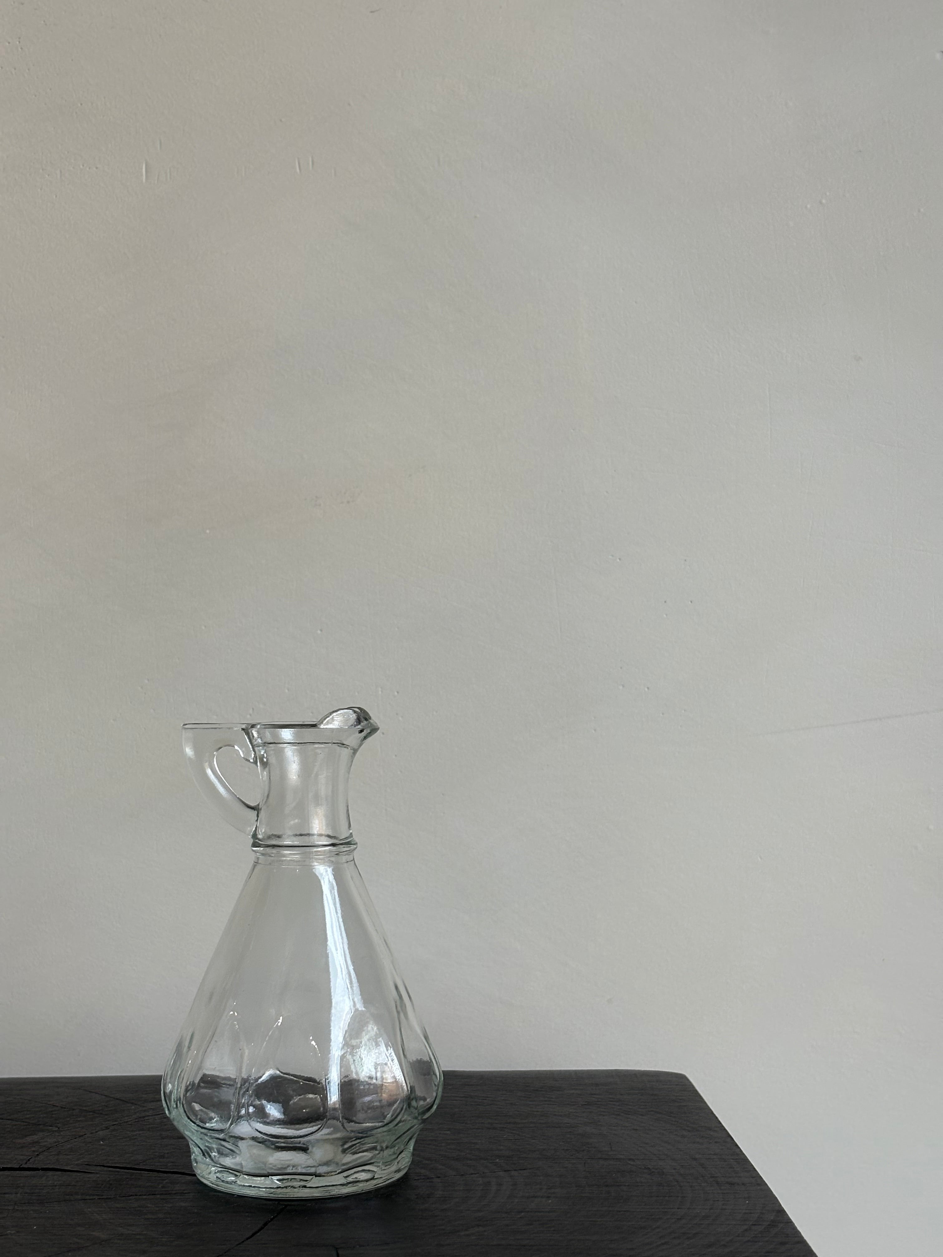 SMALL GLASS CRUET