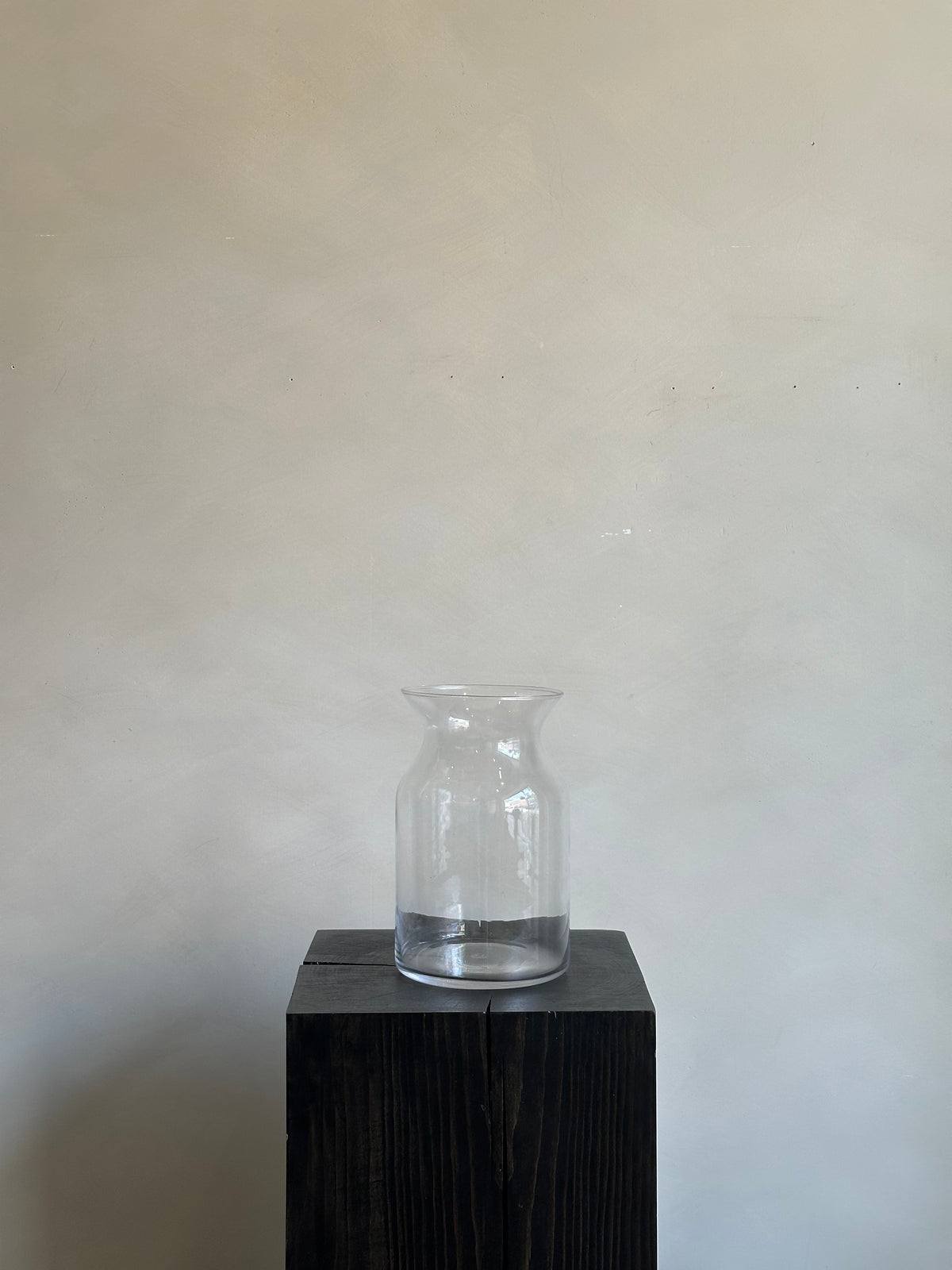 CLASSIC TAPERED VASE