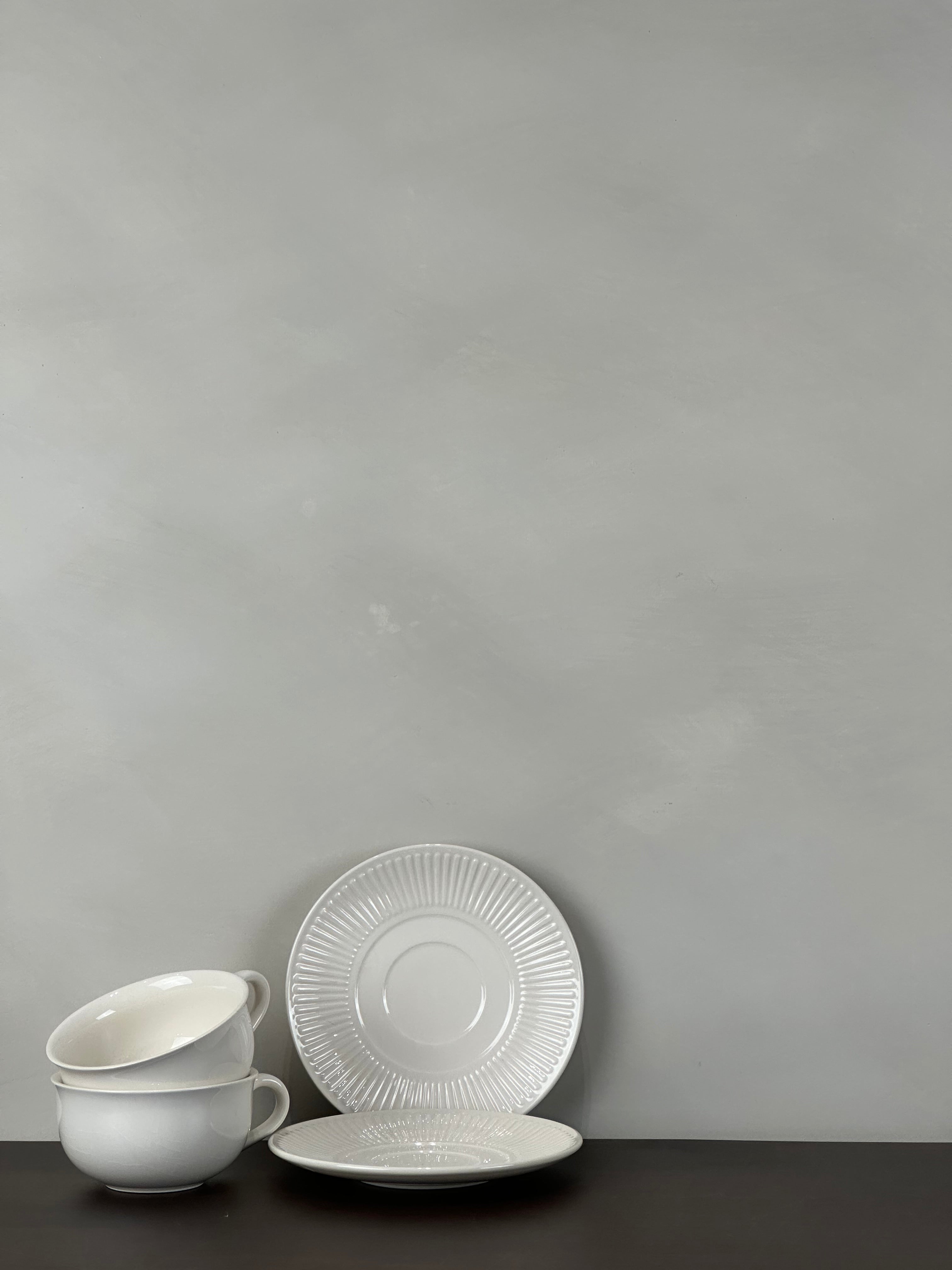 CLASSIC CERAMIC TEA CUP SET