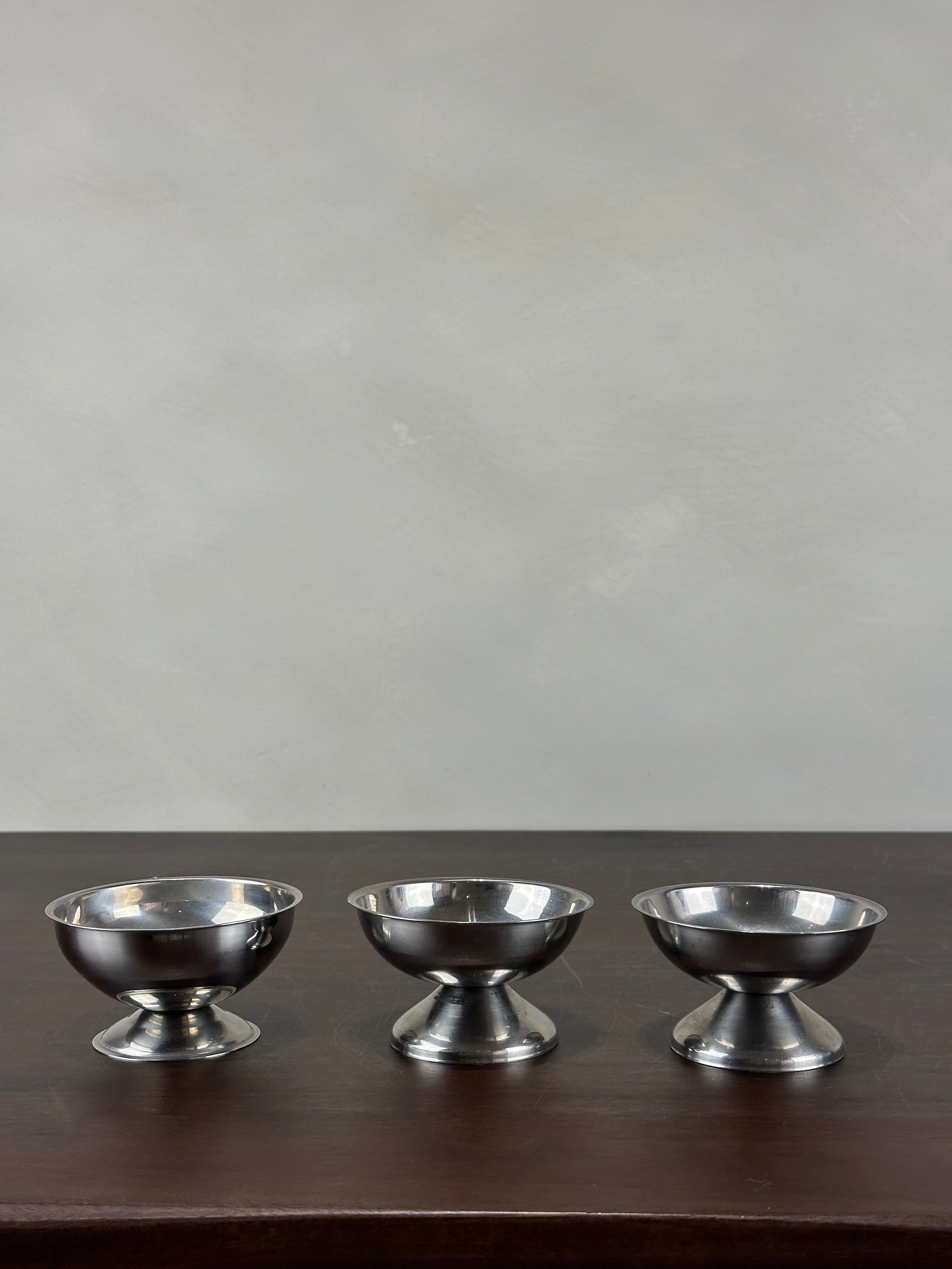 CHROME PEDESTAL BOWL