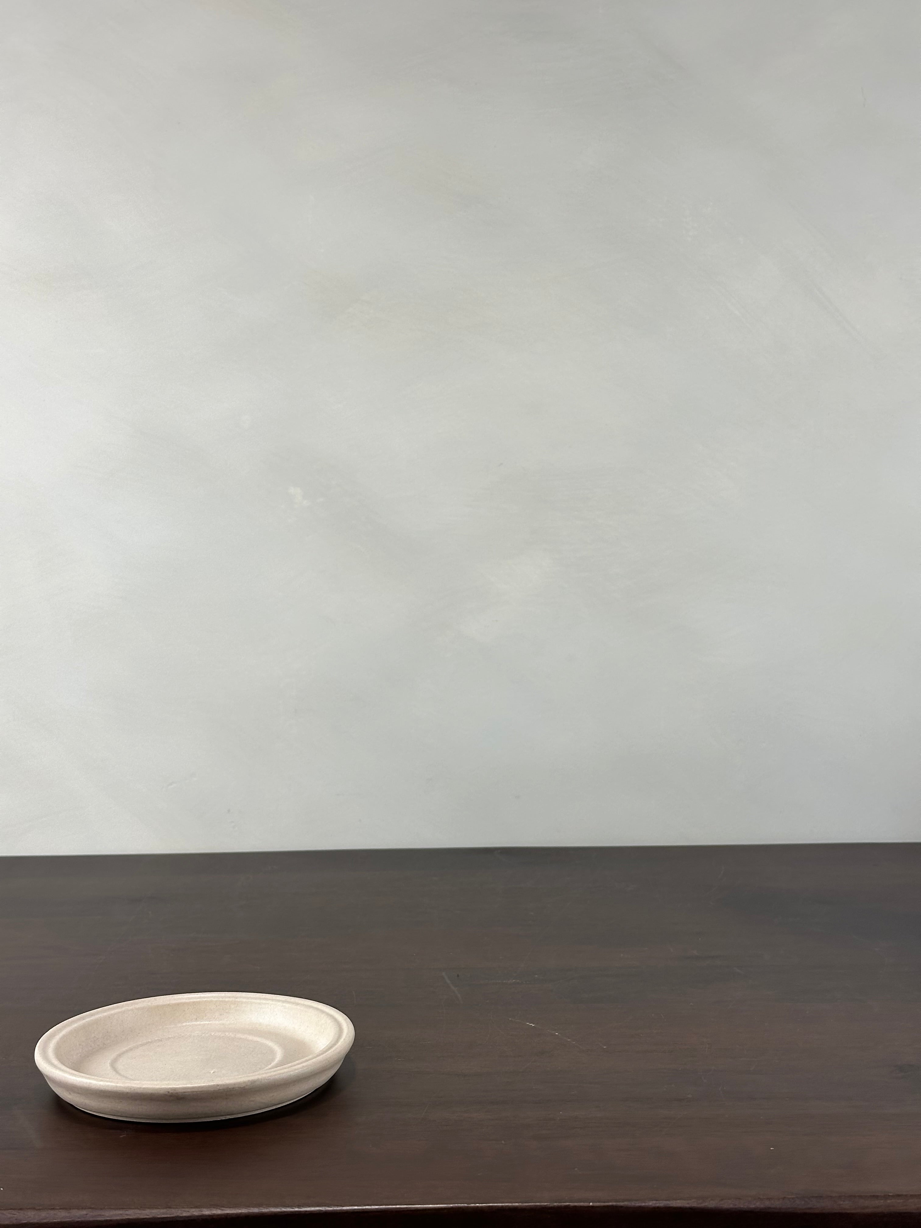 BEIGE CERAMIC PLATE