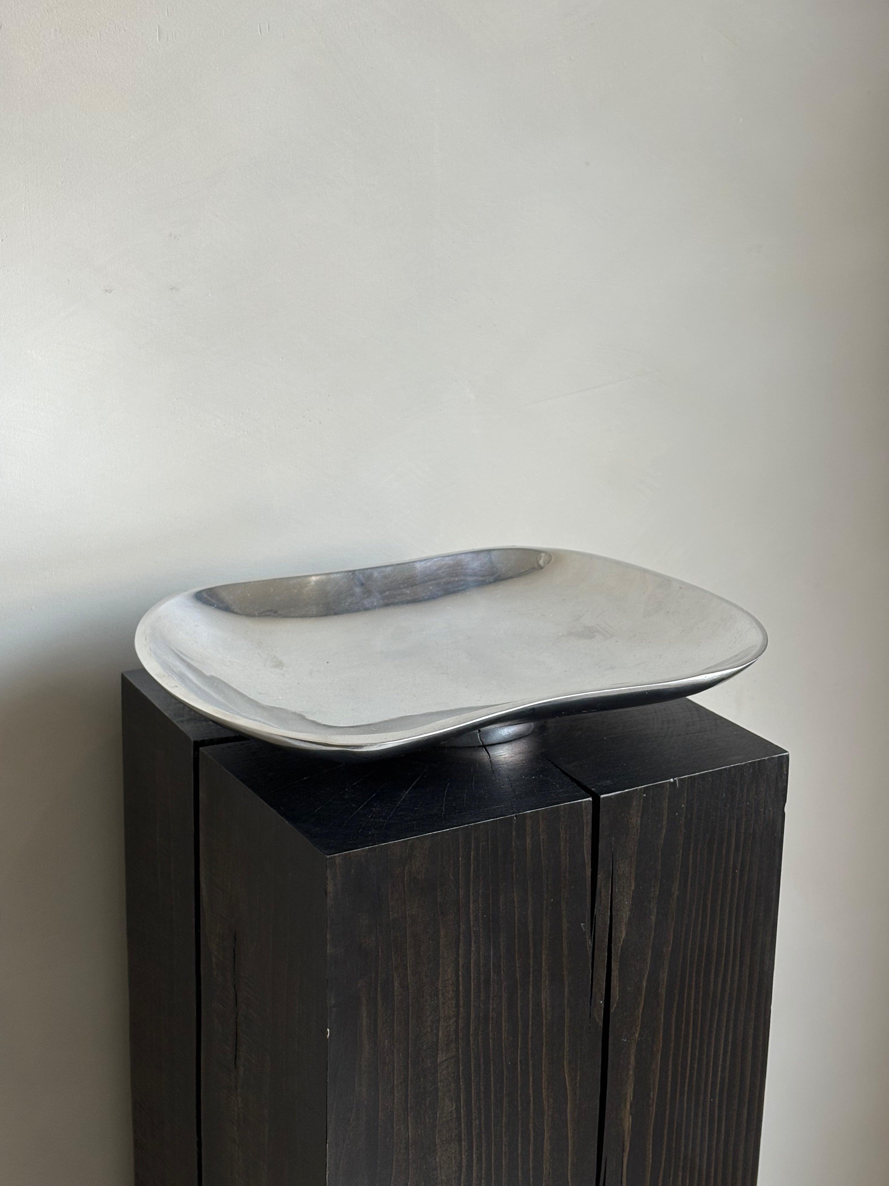 CHROME PEDESTAL TRAY