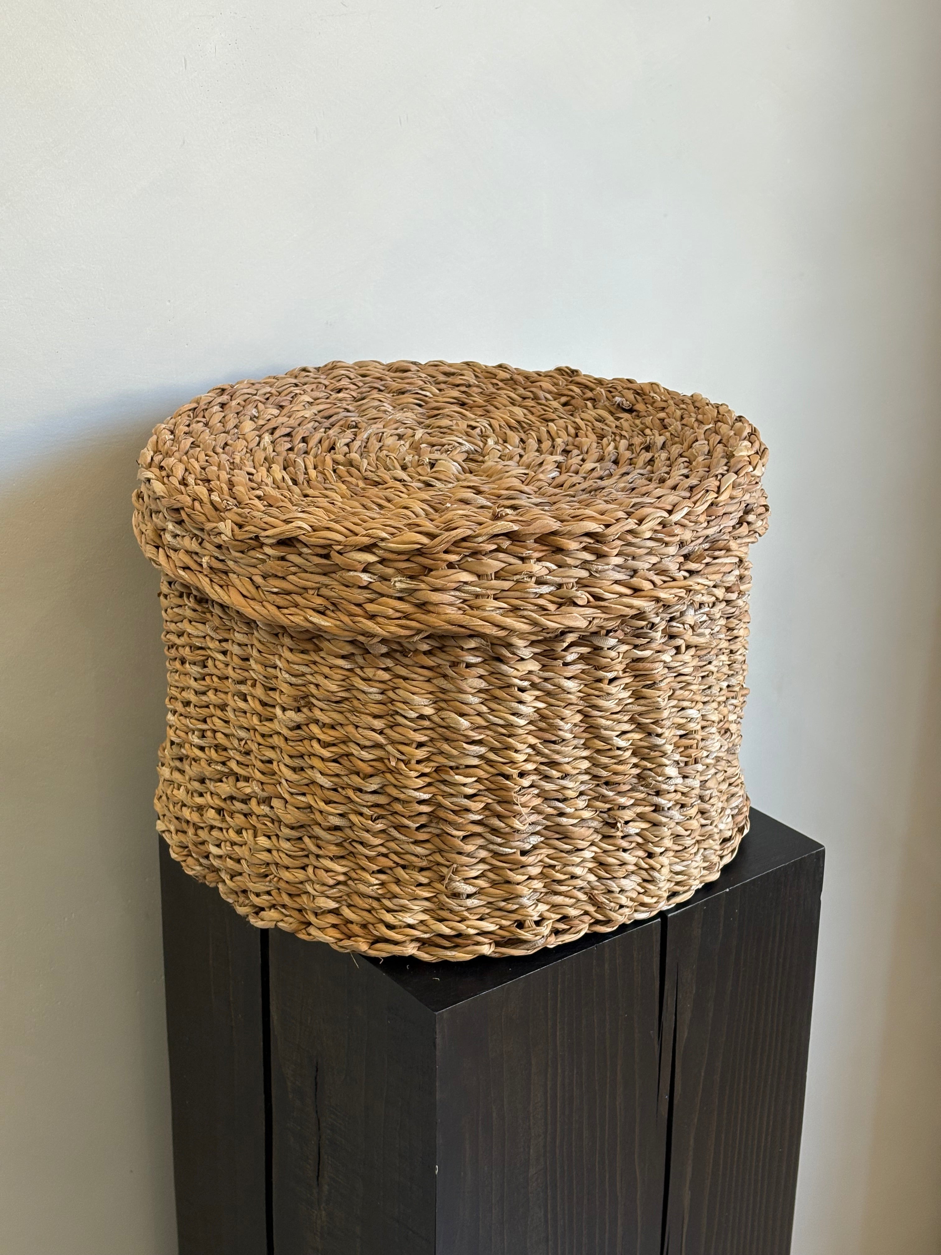 OLLIE ROUND BASKET