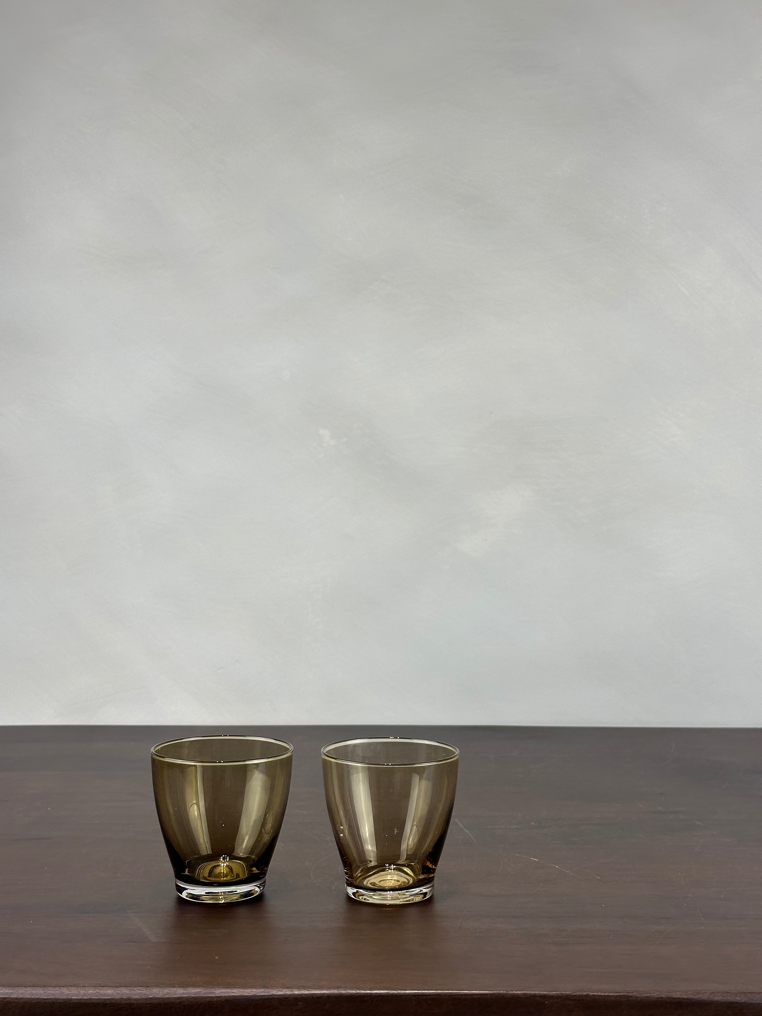 AMBER GLASS