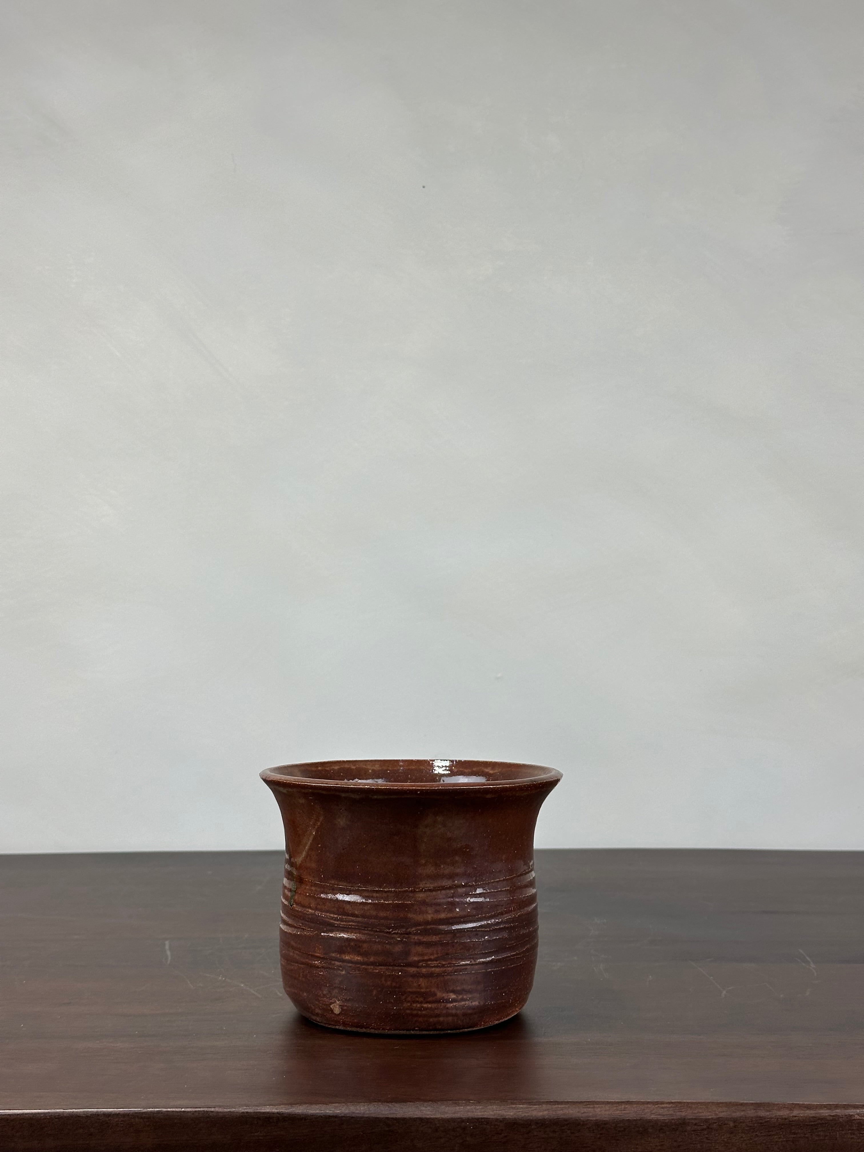 BROWN CERAMIC POT