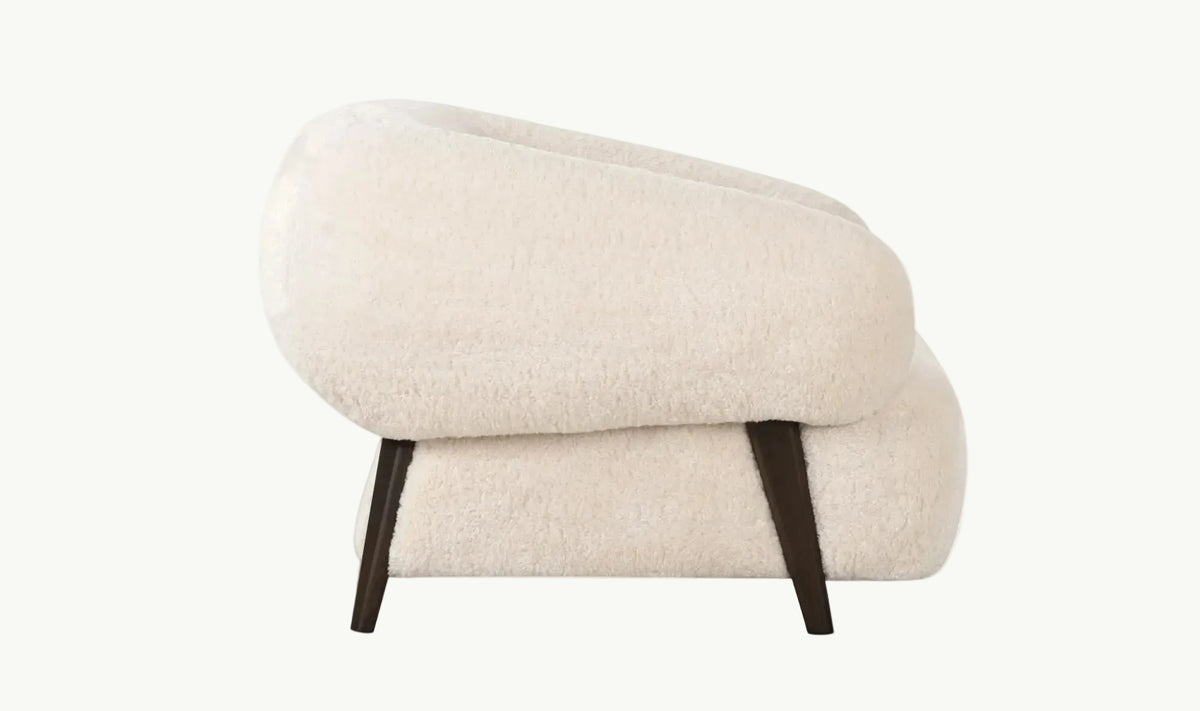 THE KOUVR LOUNGE CHAIR