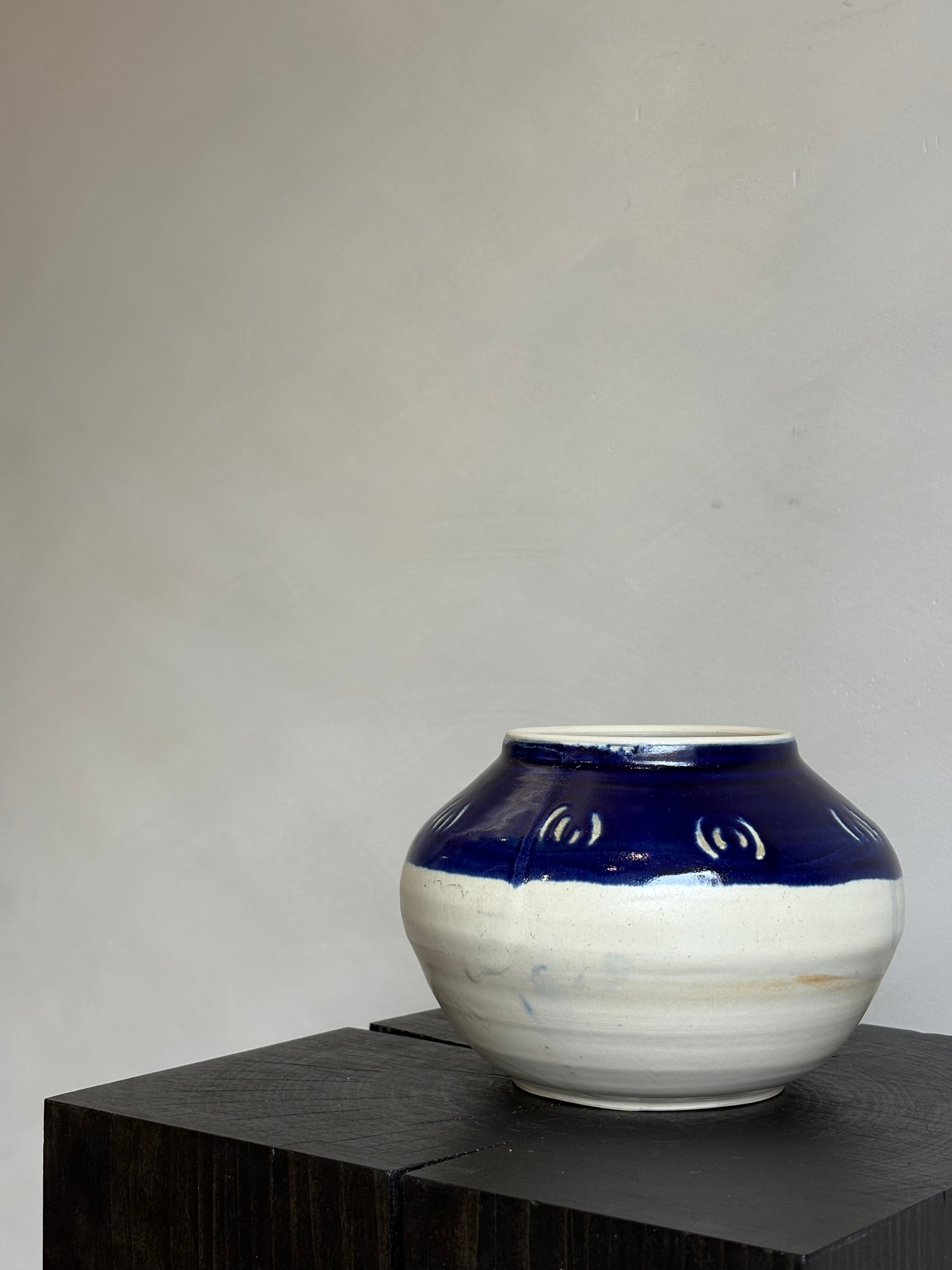 LITTLE BLUE POT