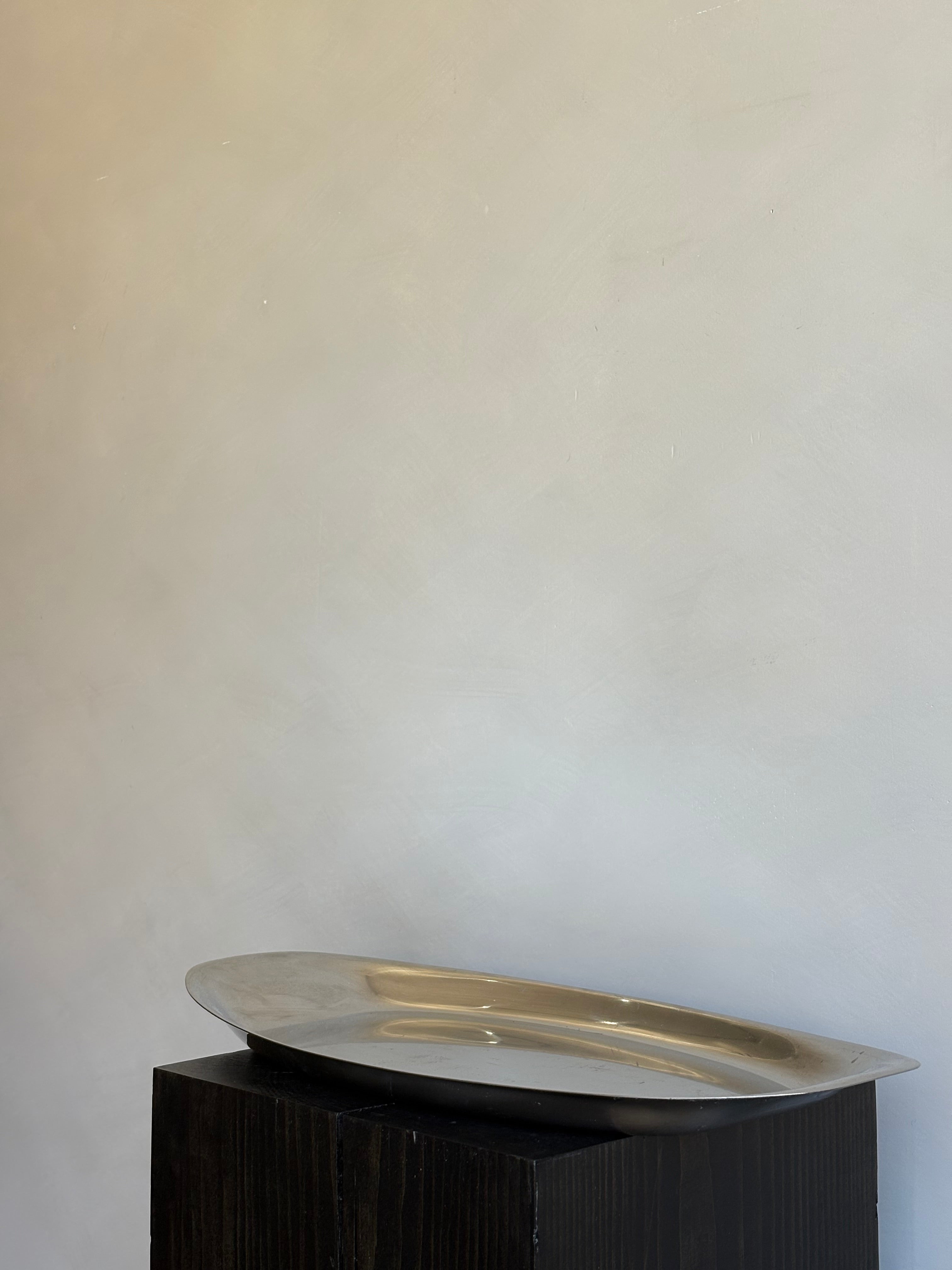 LARGE OVAL CHROME TRAY