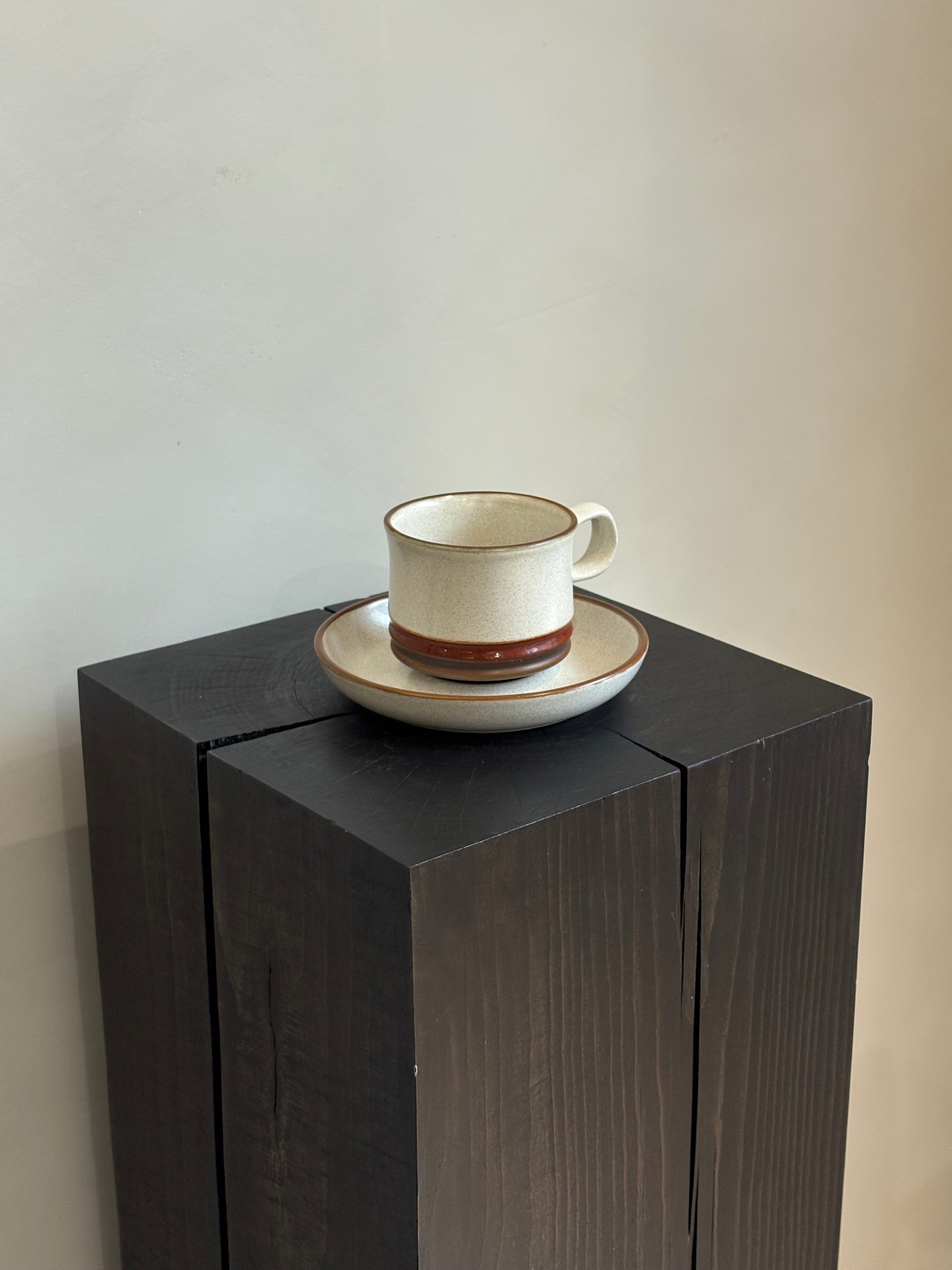 BROWN STRIPED TEA SET