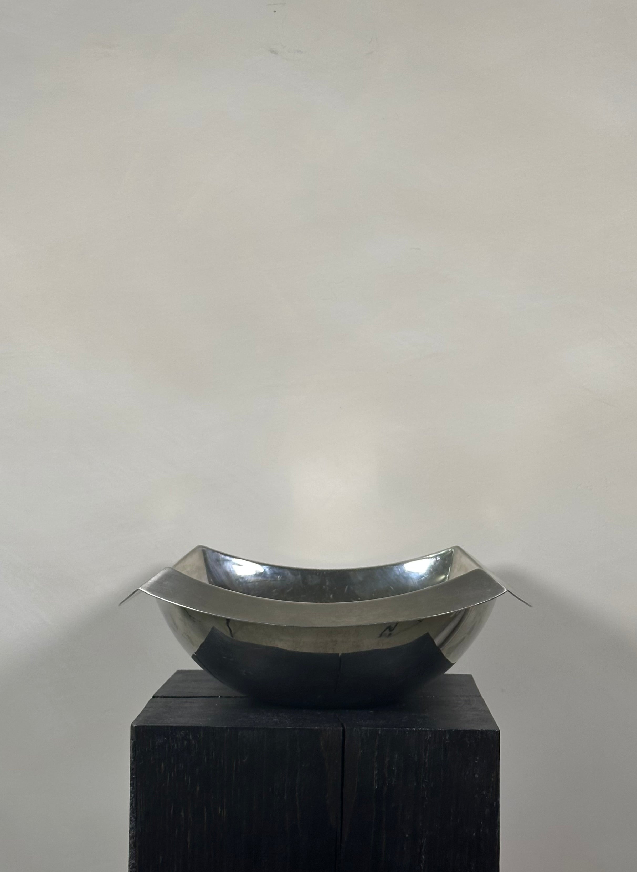 SQUARE METAL BOWL