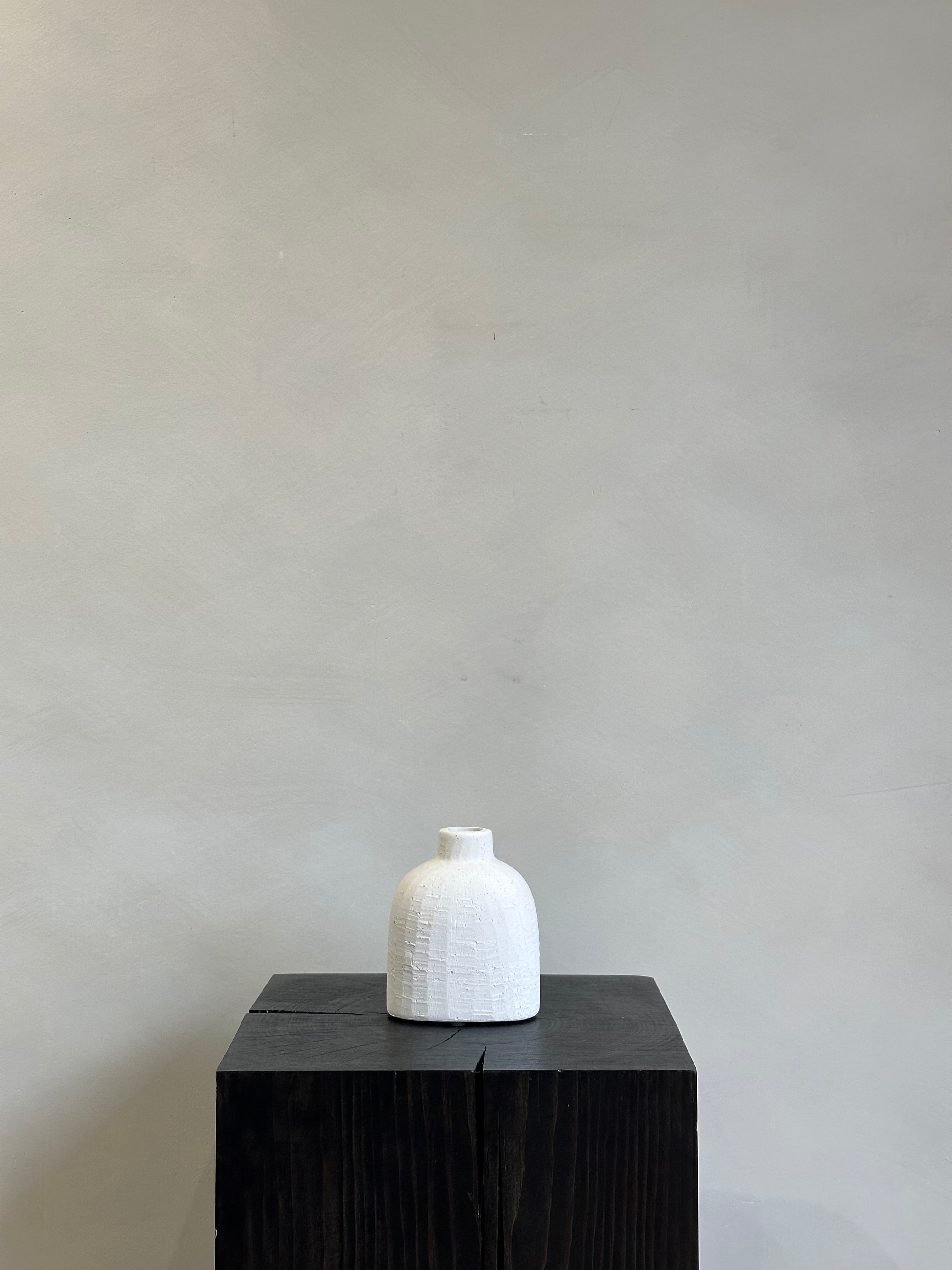 KARIS VASE