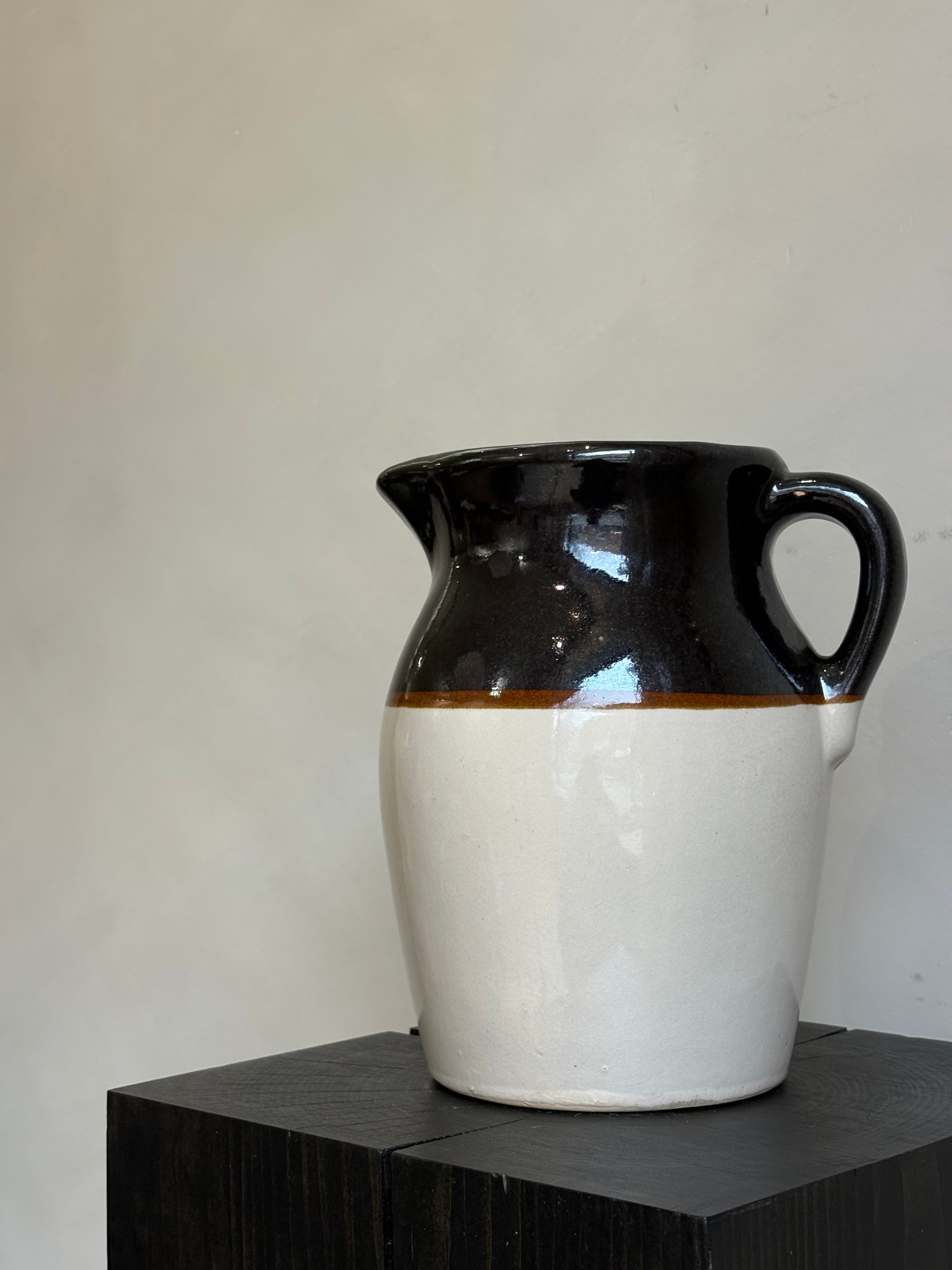 HANDCRAFTED TWO-TONED JUG