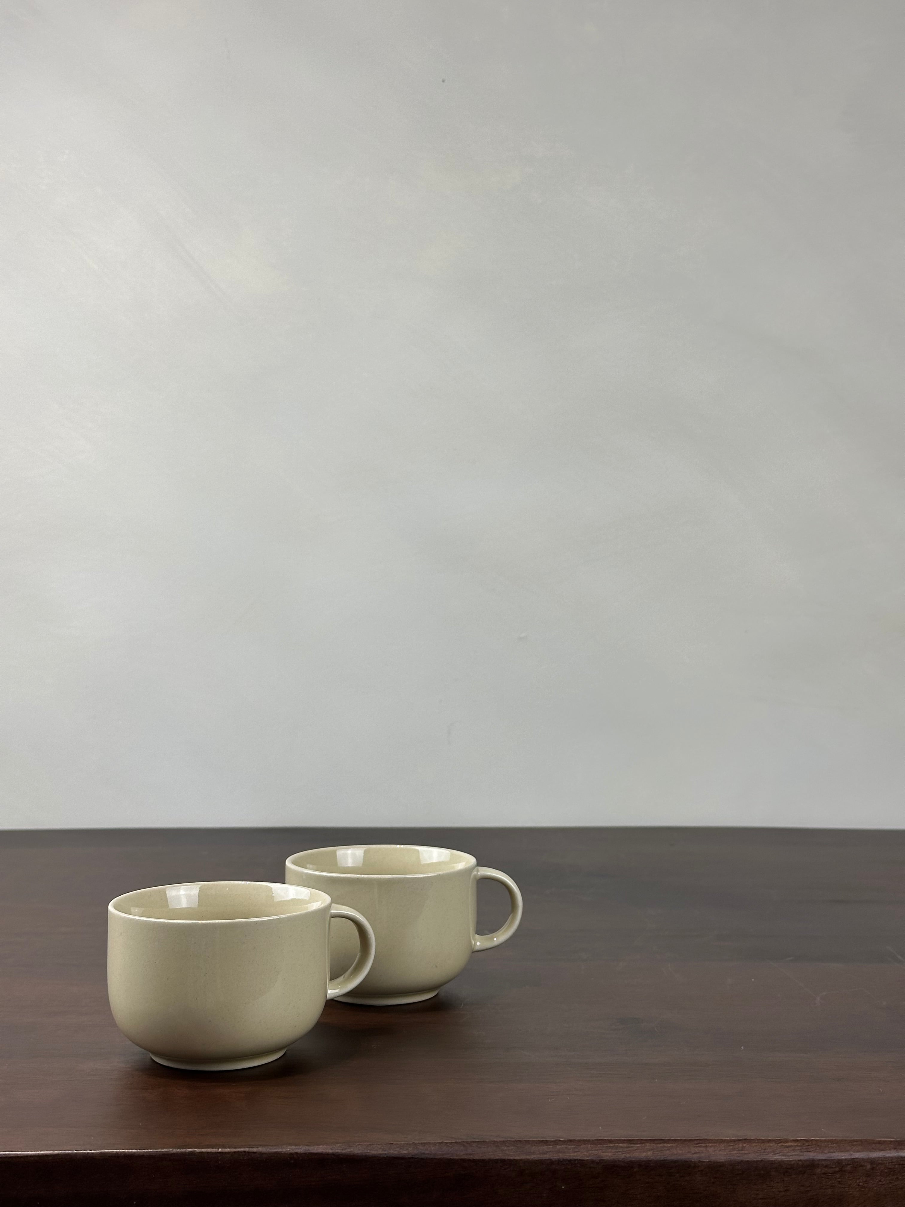 BIEGE CERAMIC MUG