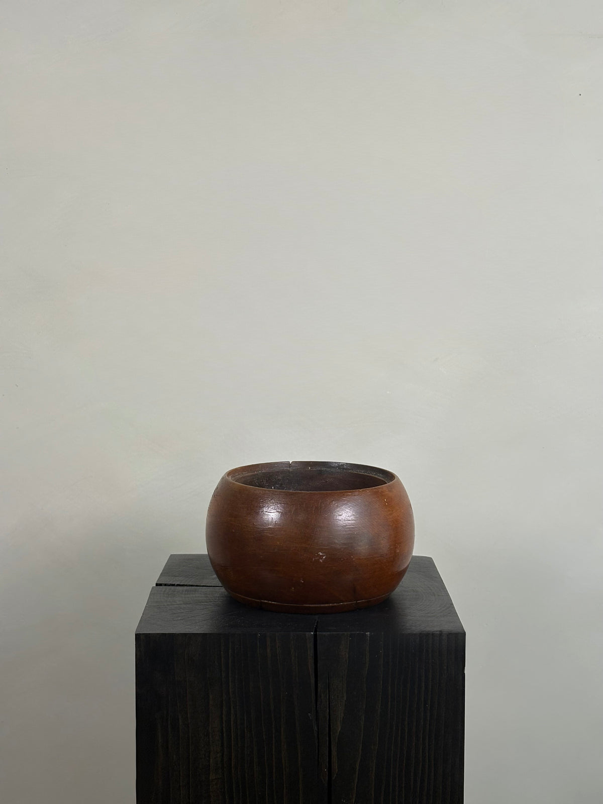 TURNED WOOD BOWL