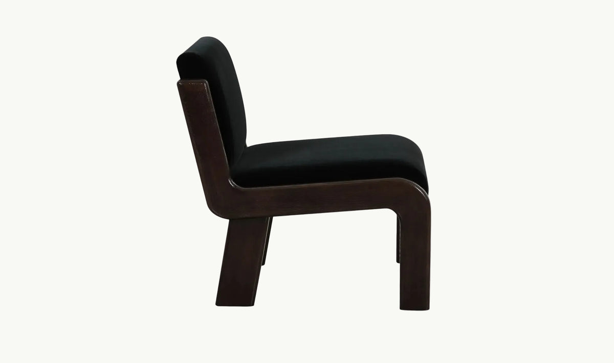 THE FAWN ACCENT CHAIR