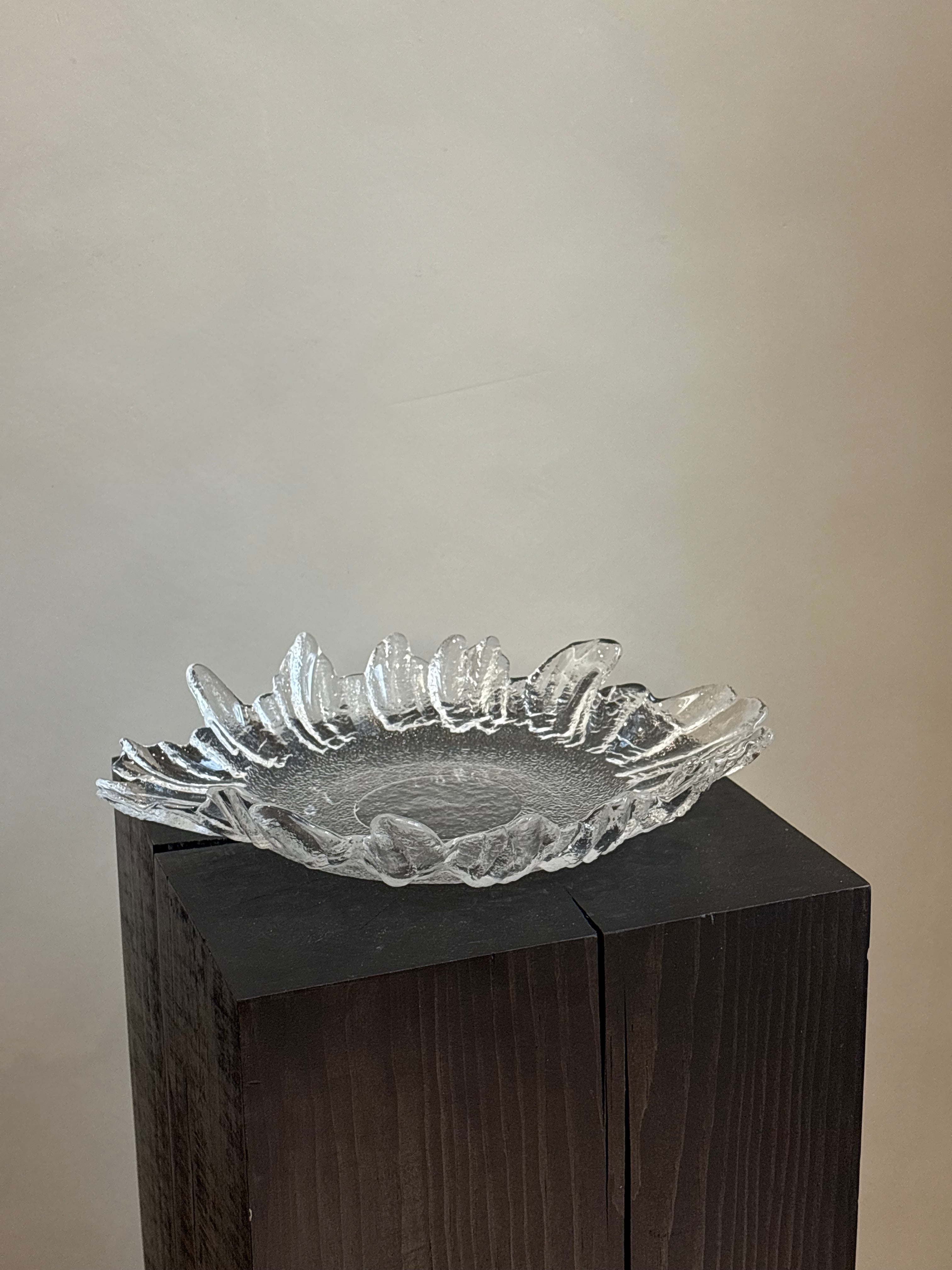 VINTAGE SWEDEN GLASS BOWL