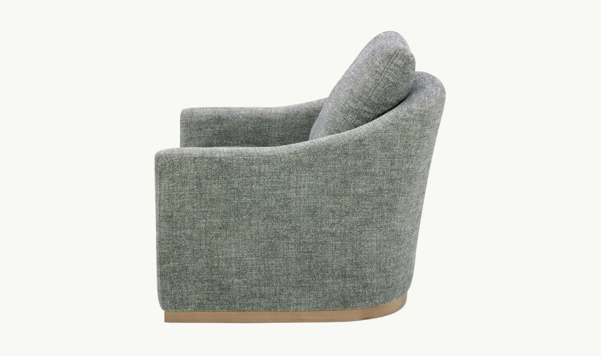 THE RYDER SWIVEL CHAIR