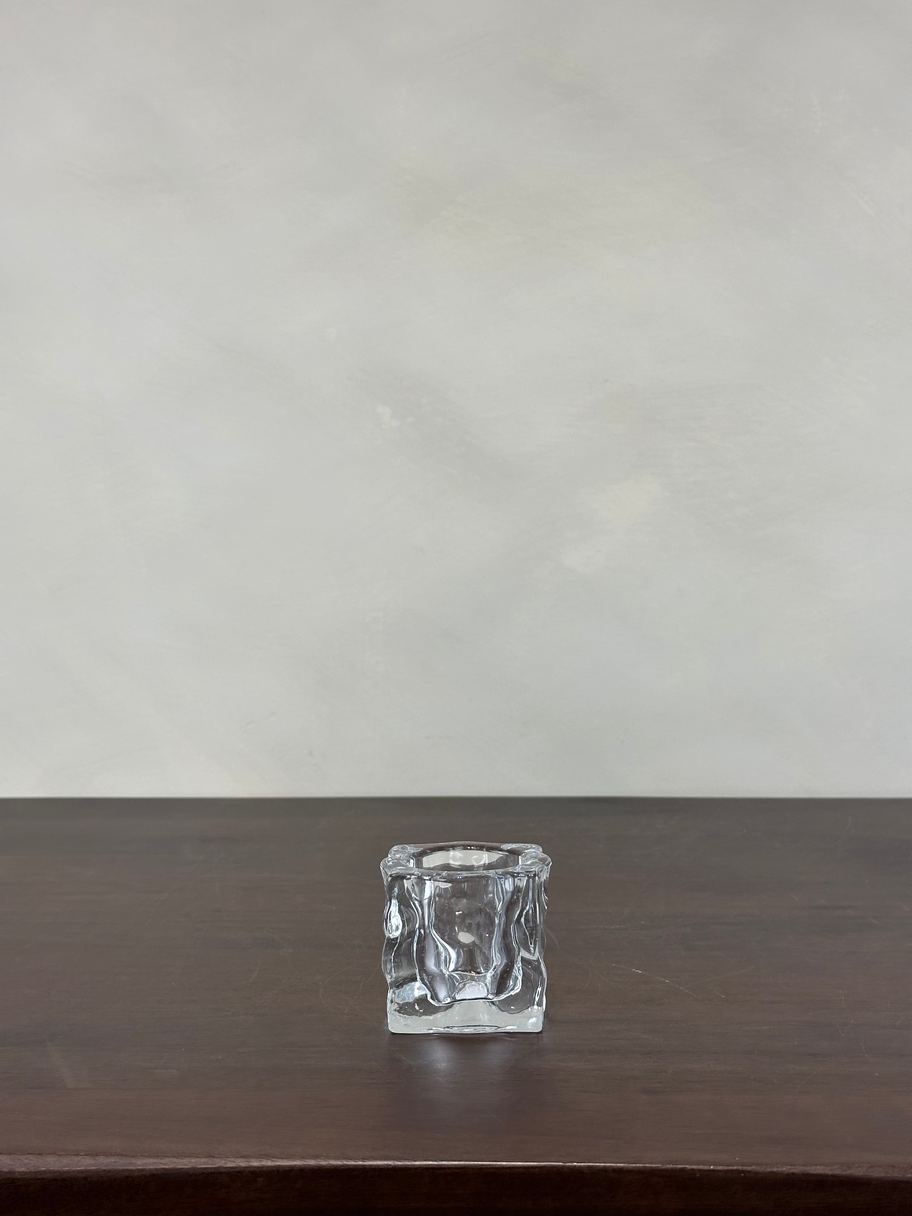 GLASS CANDLE HOLDER