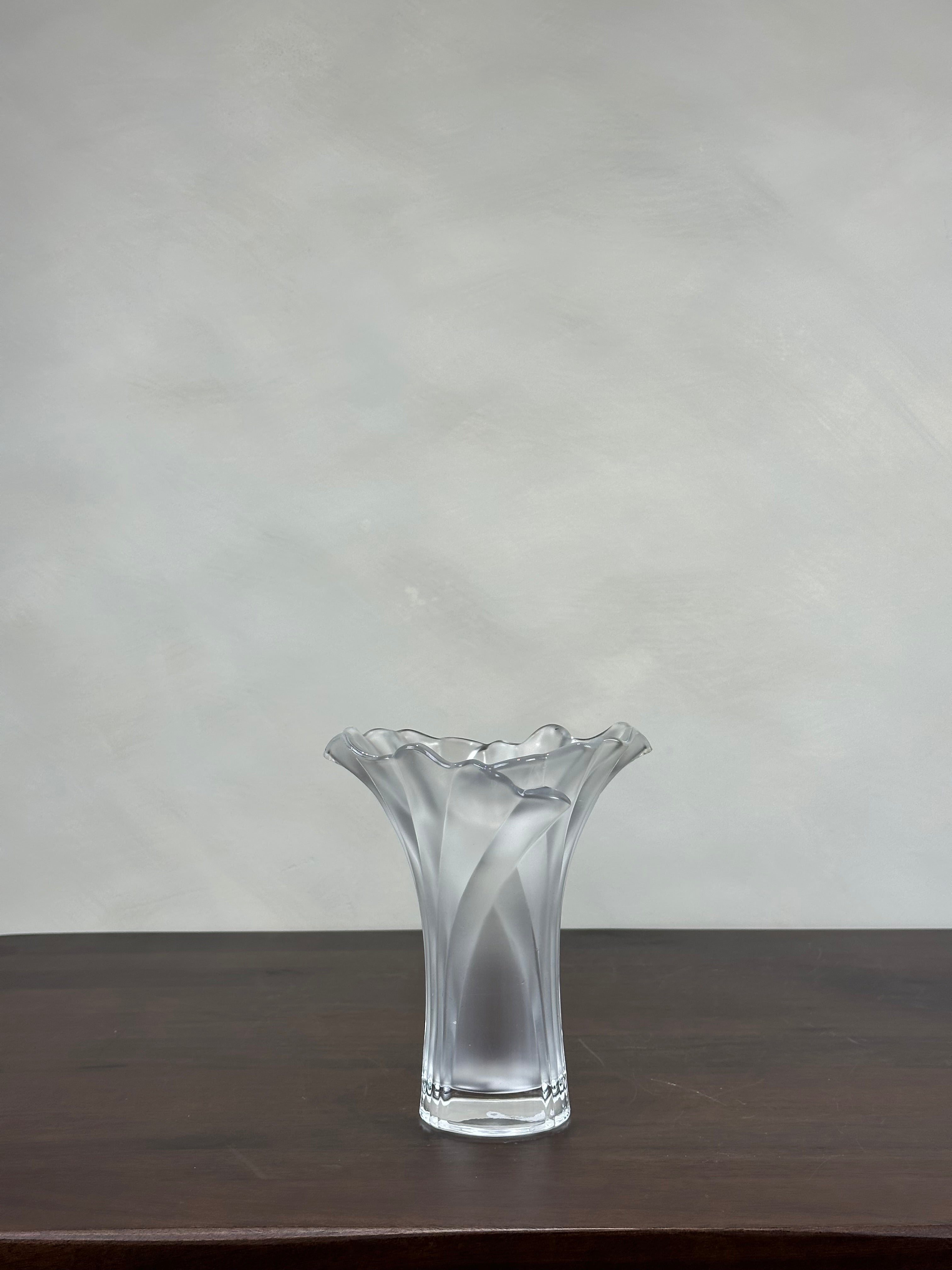 FROSTED PEDAL VASE