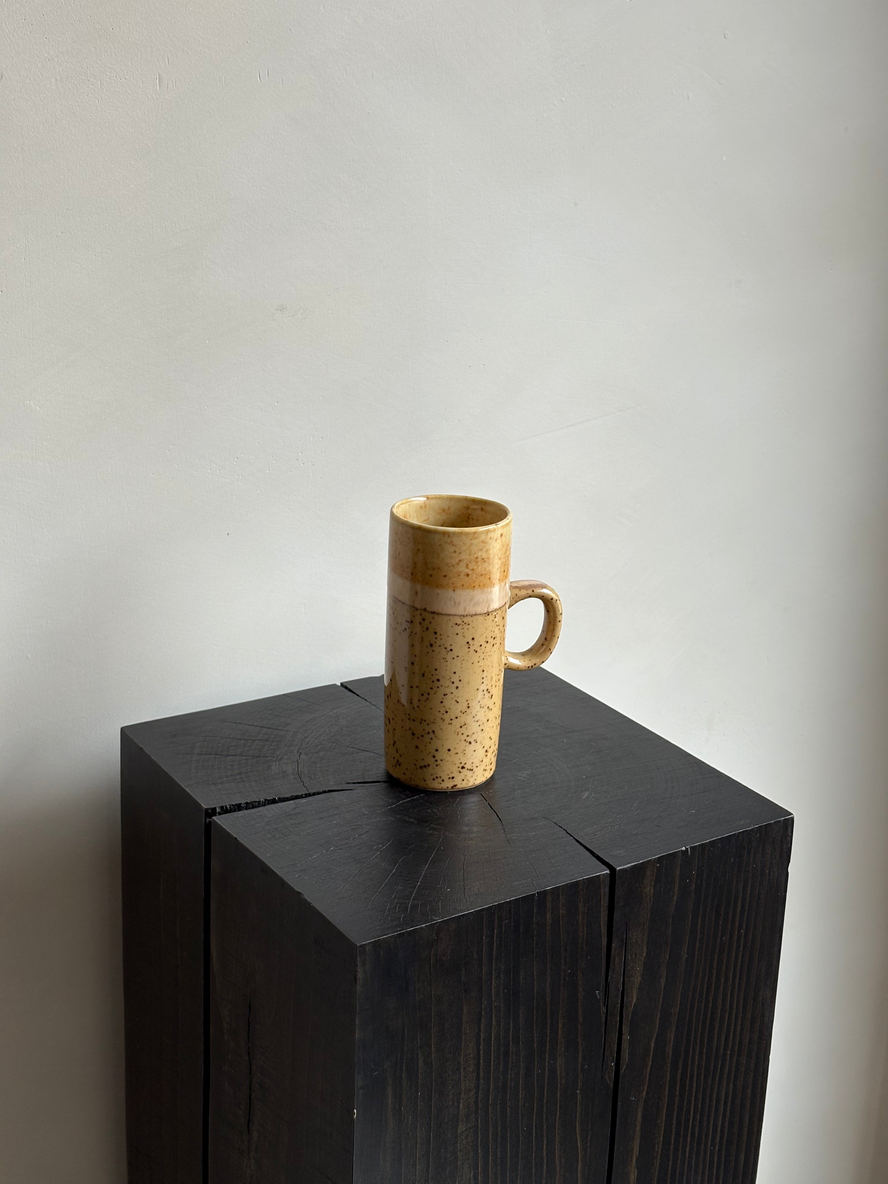 TALL SPECKLED MUG