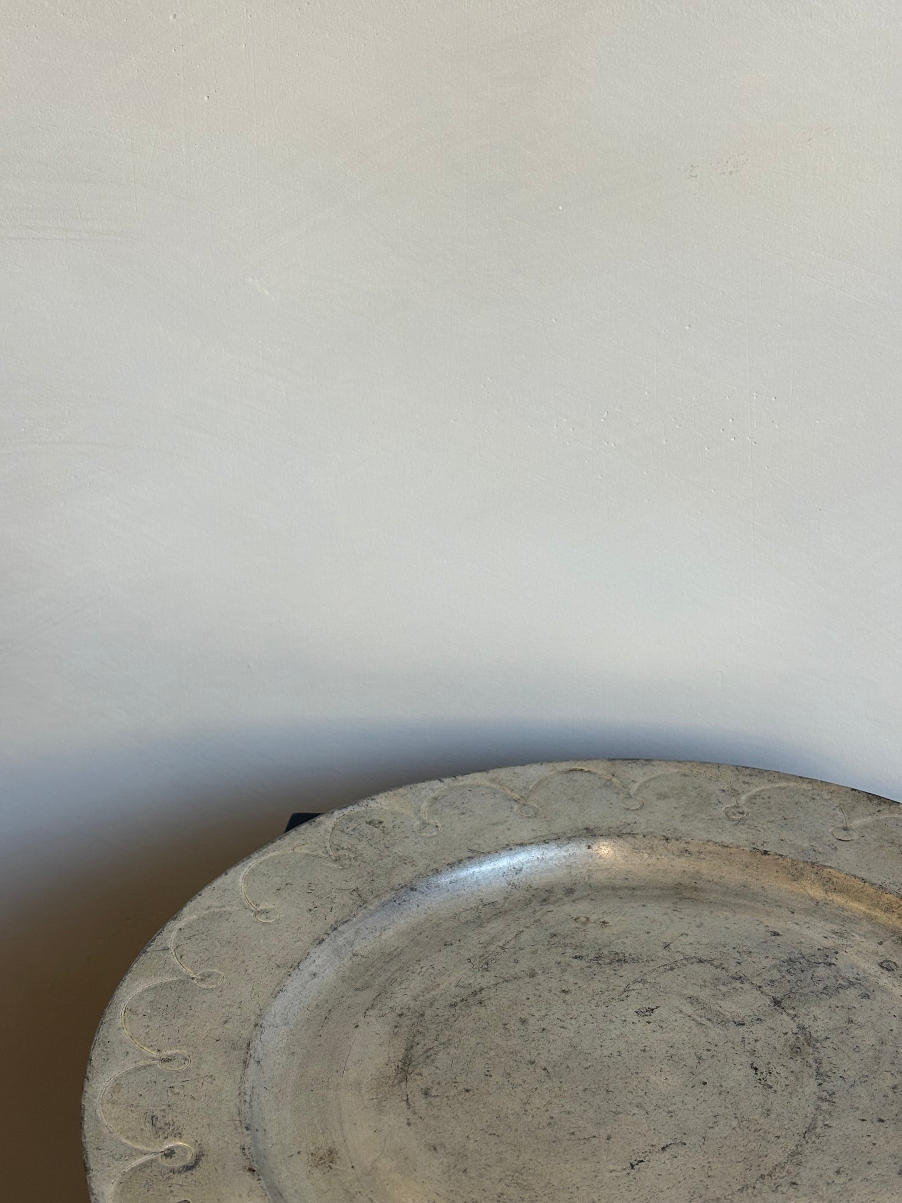 ANTIQUE FLORAL TRAY