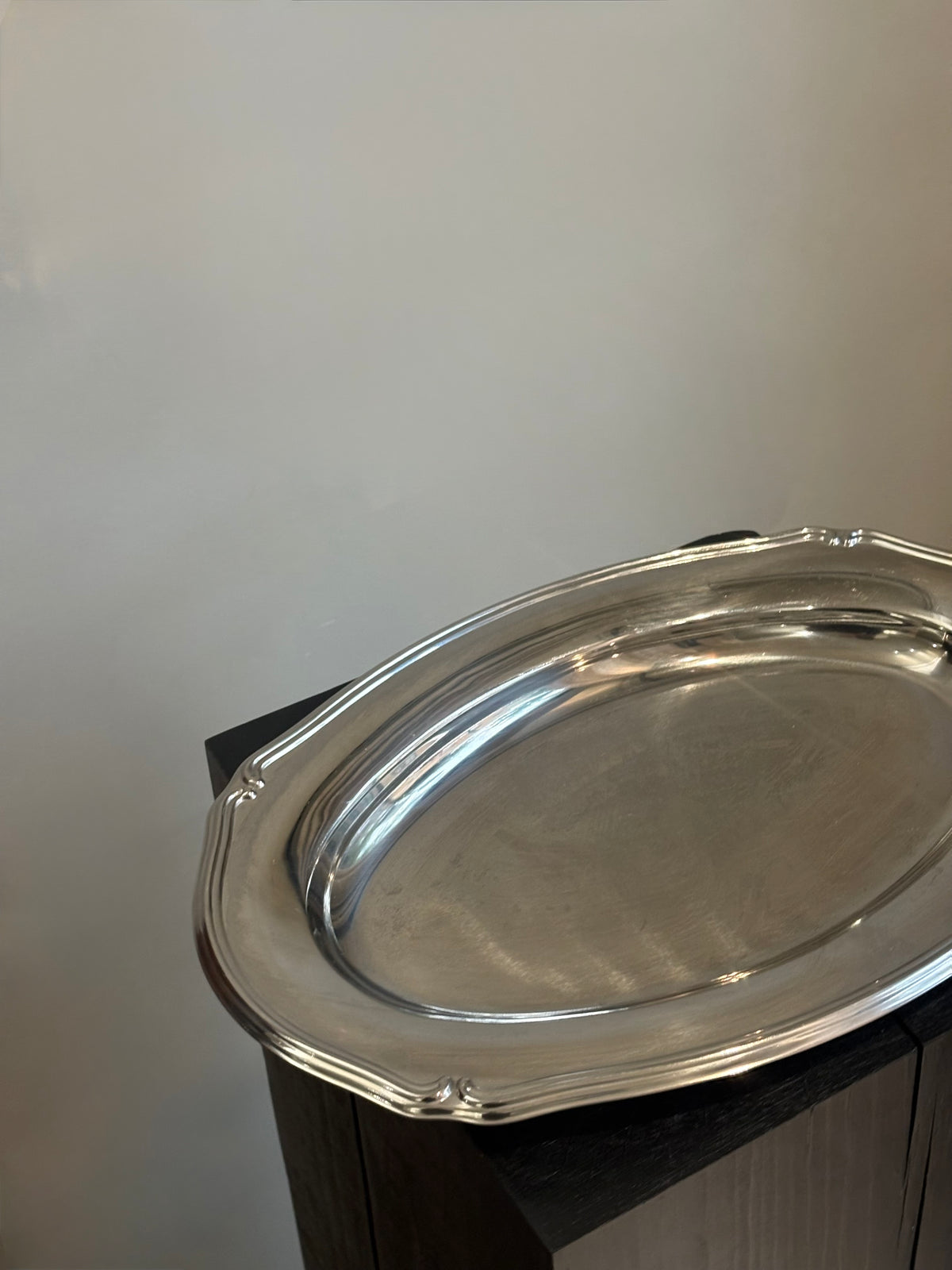 SCALLOPED OVAL PLATTER