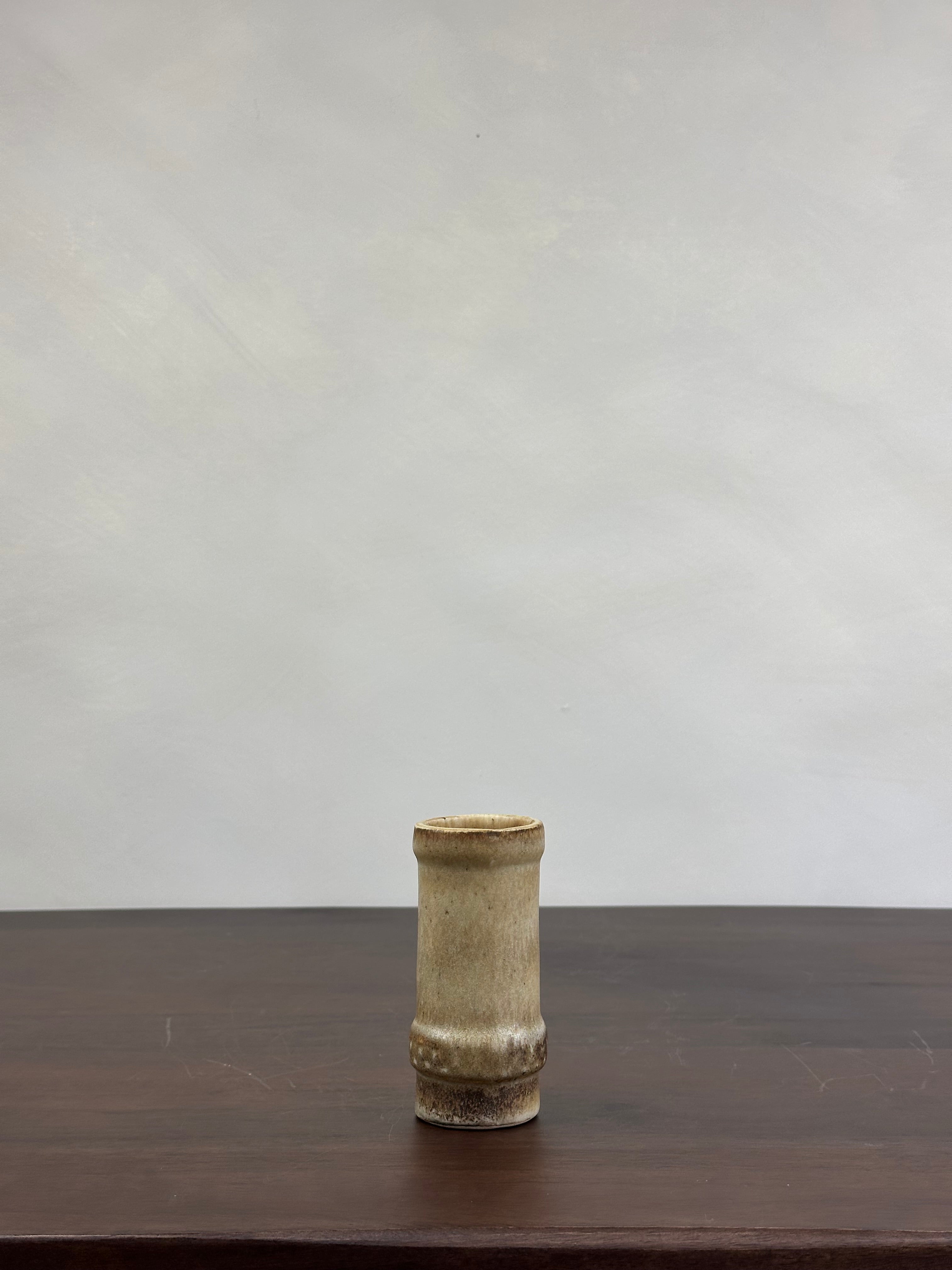 MINI HANDMADE VASE