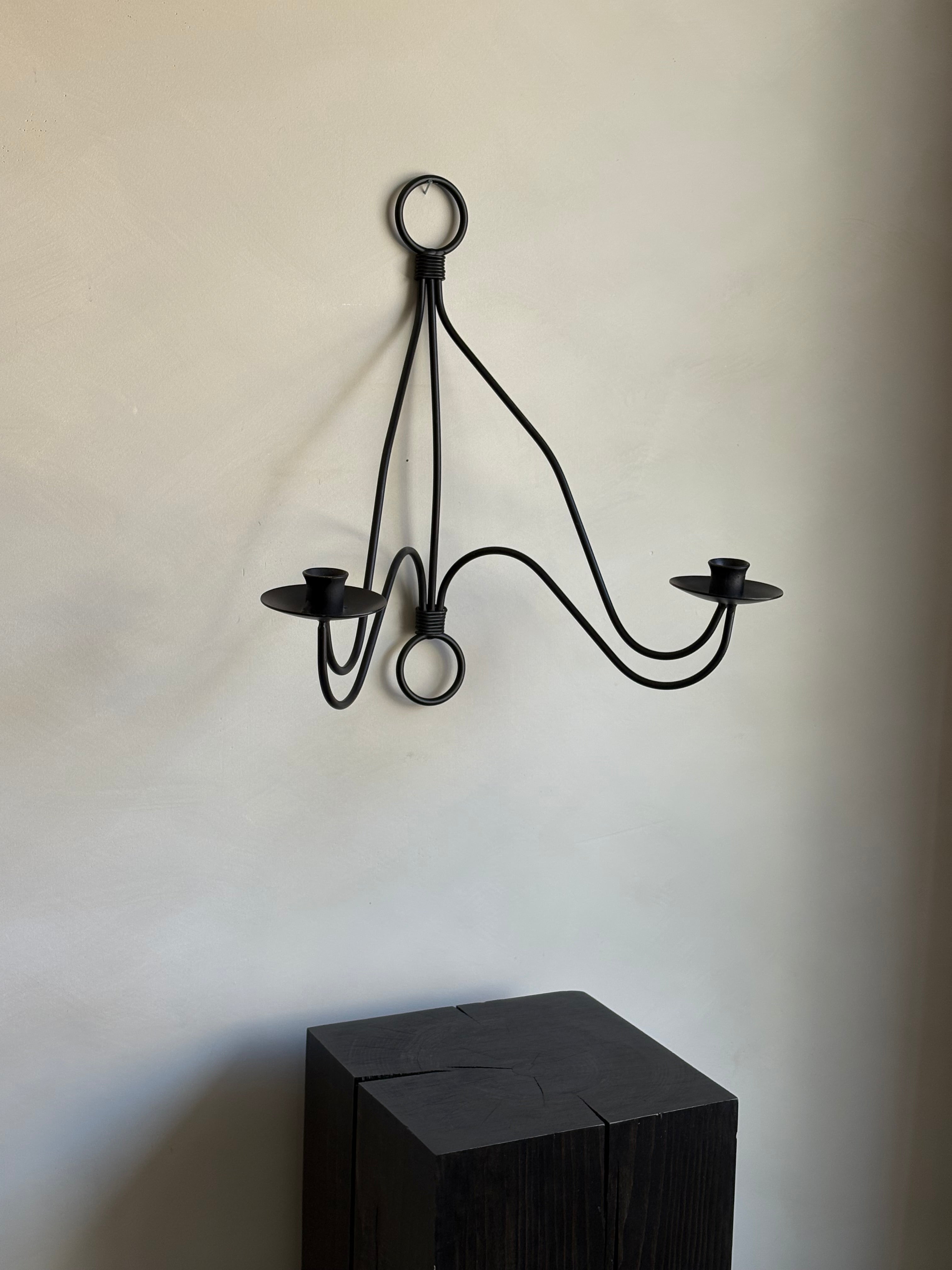 CLASSIC WALL SCONCE