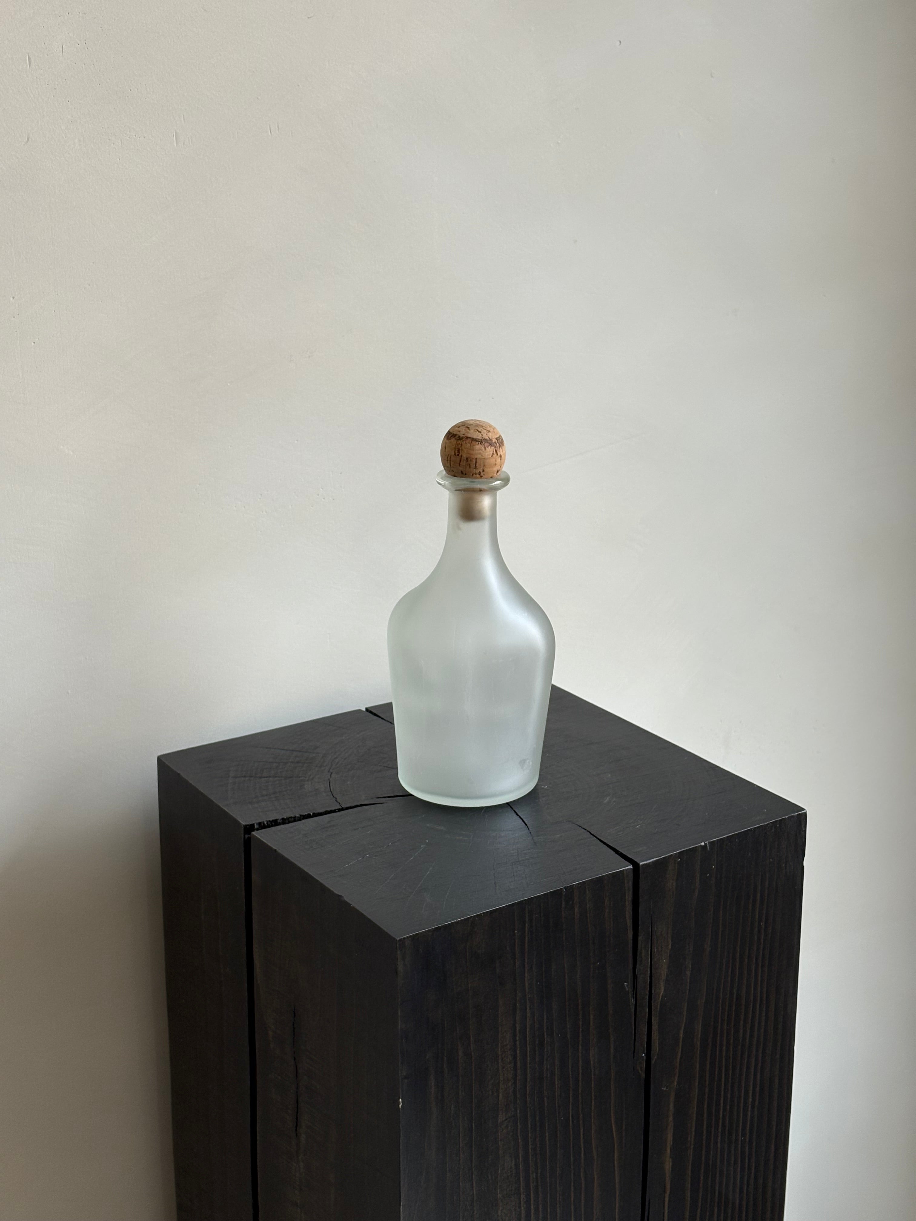 FROSTED BOTTLE