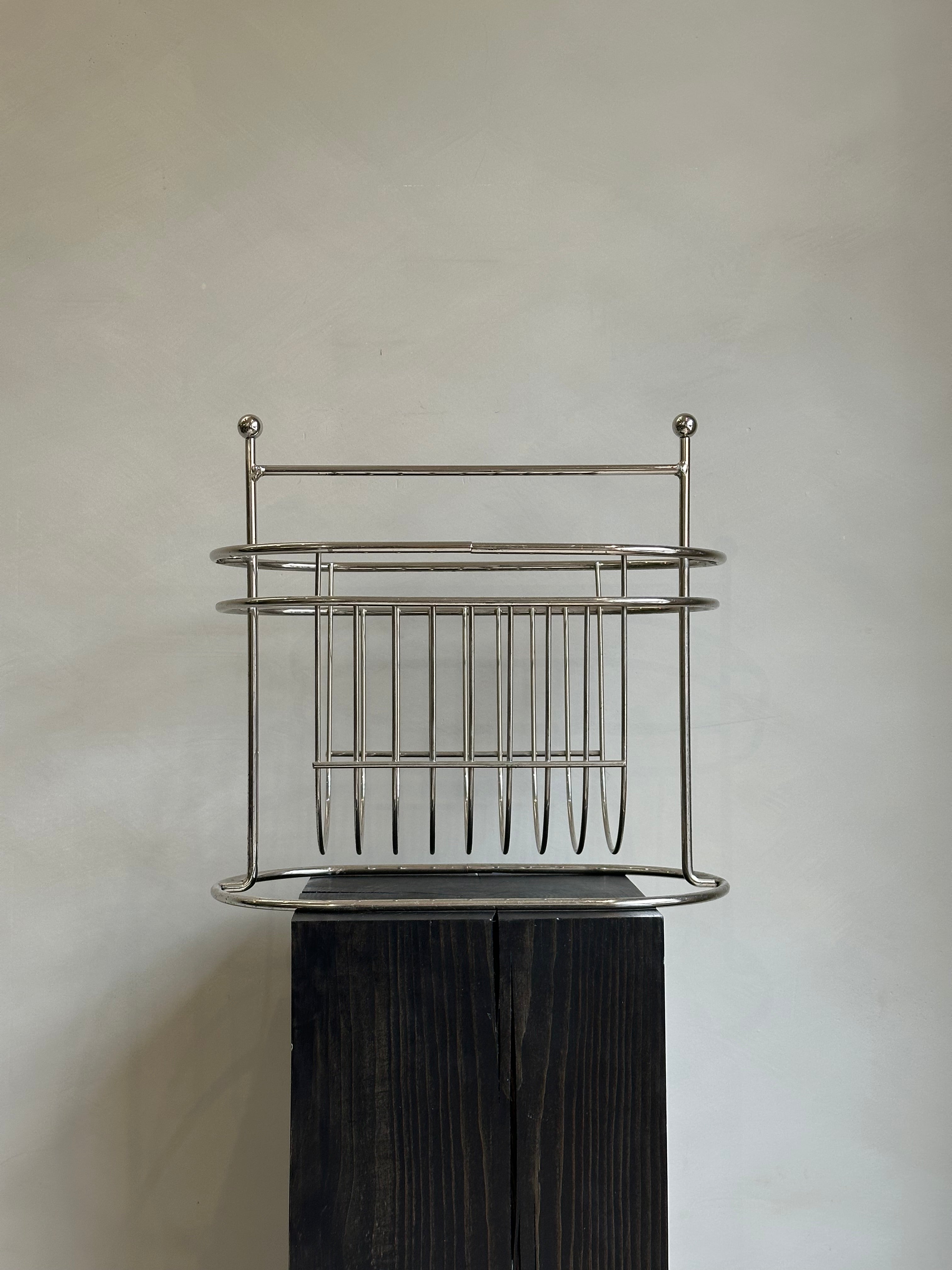 SILVER MAGAZINE RACK