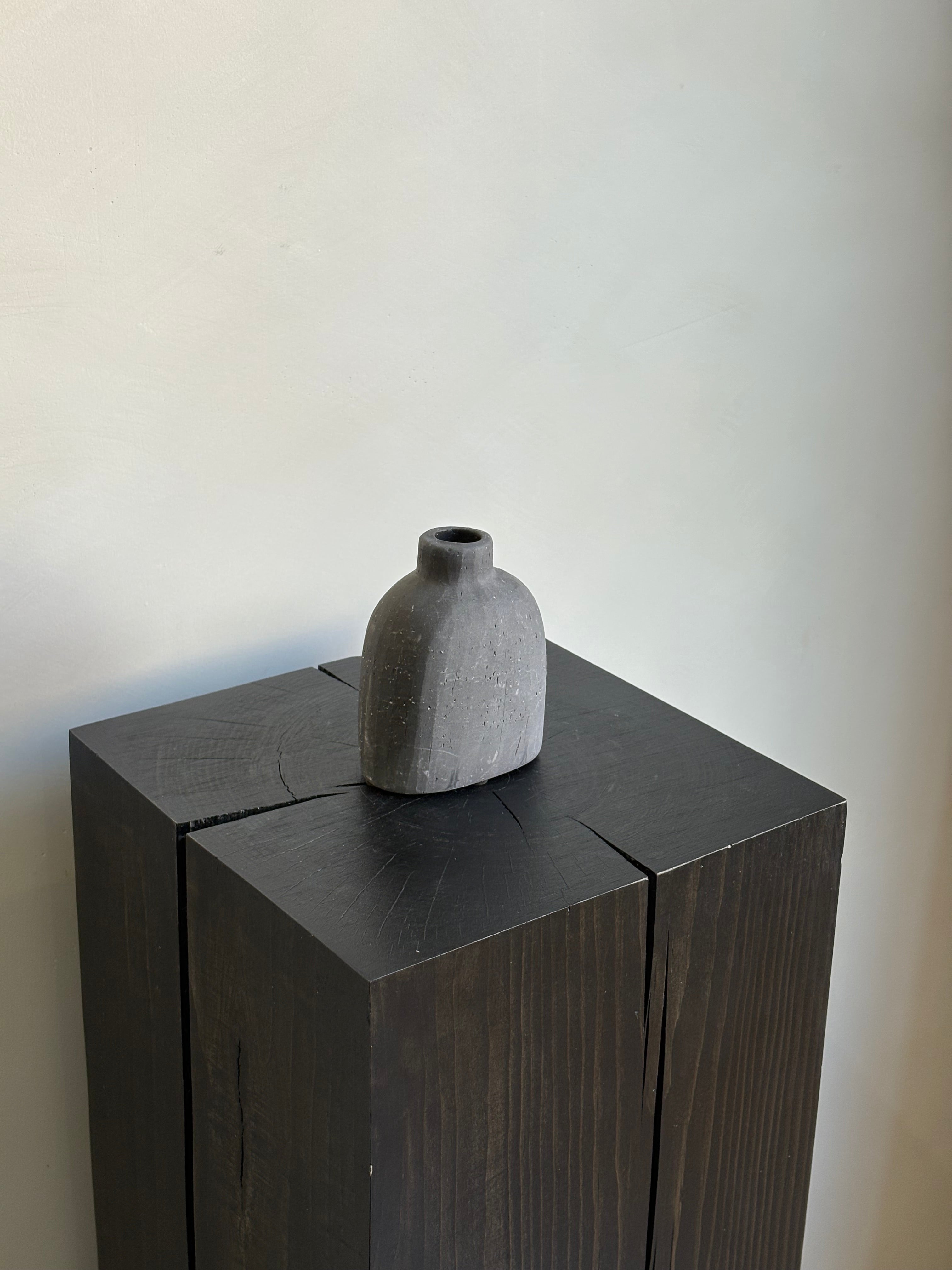 KARIS VASE