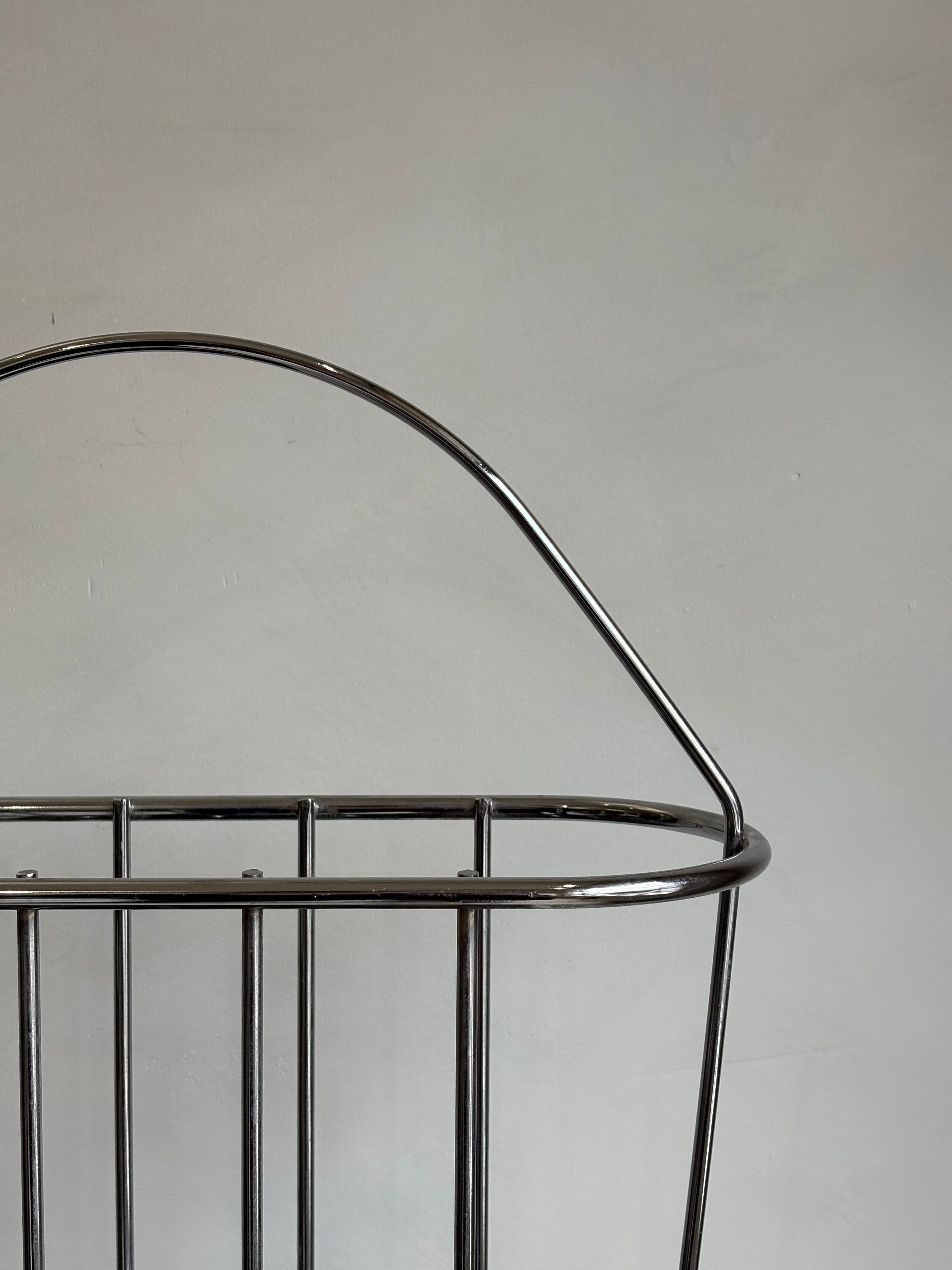 CHROME MAGAZINE RACK