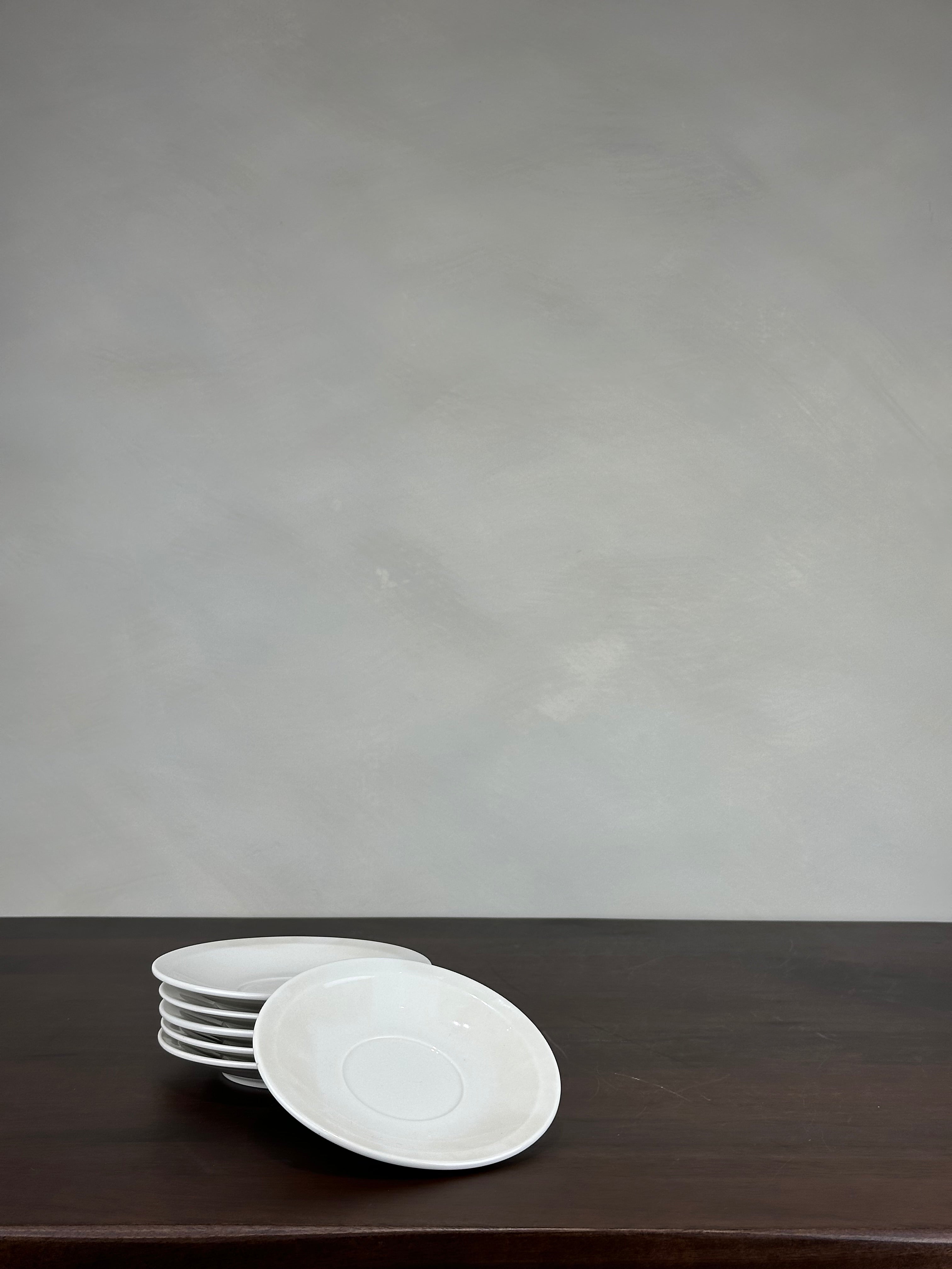 WHITE DESSERT PLATES