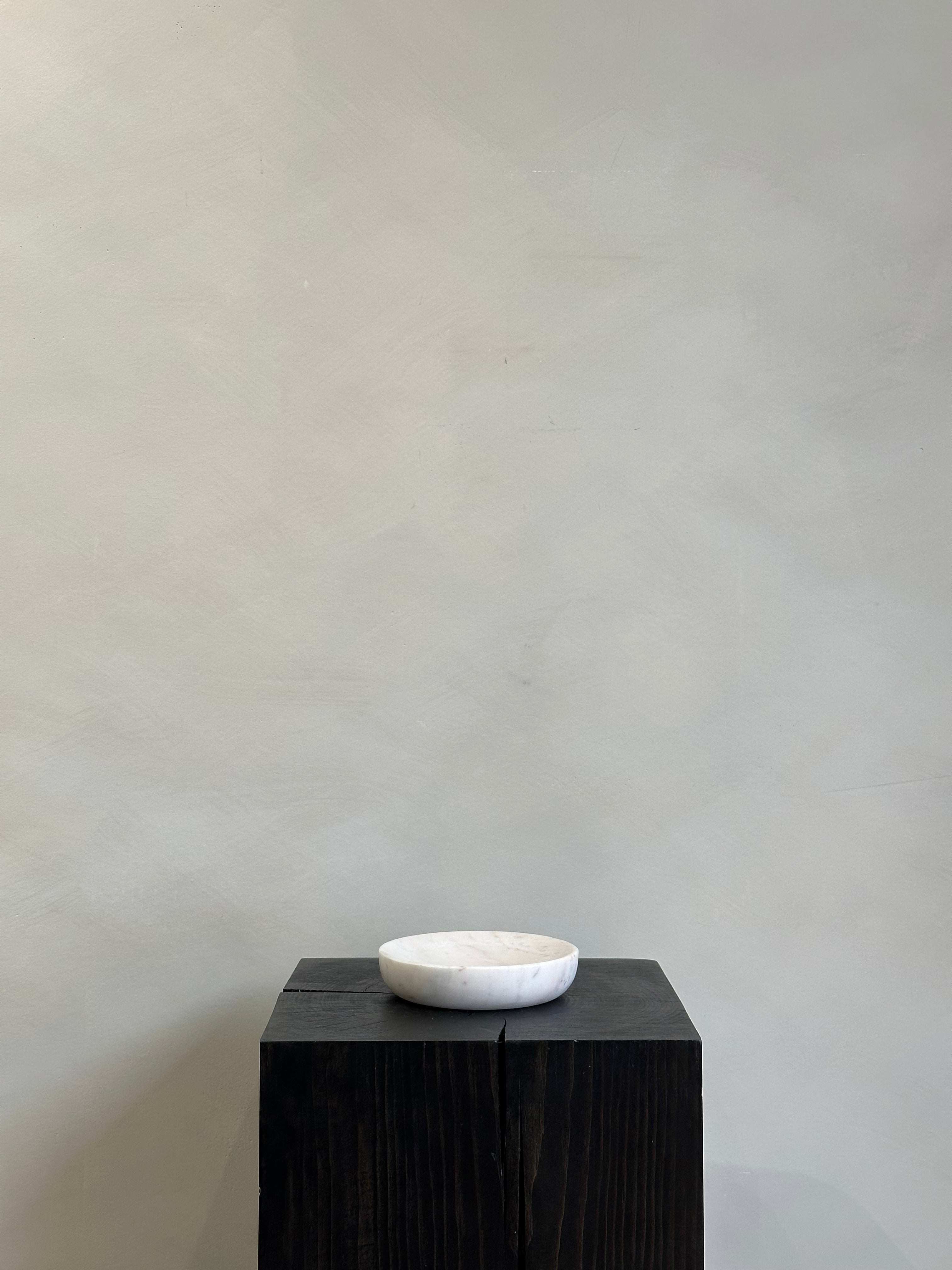 CLEO DISH WHITE MARBLE