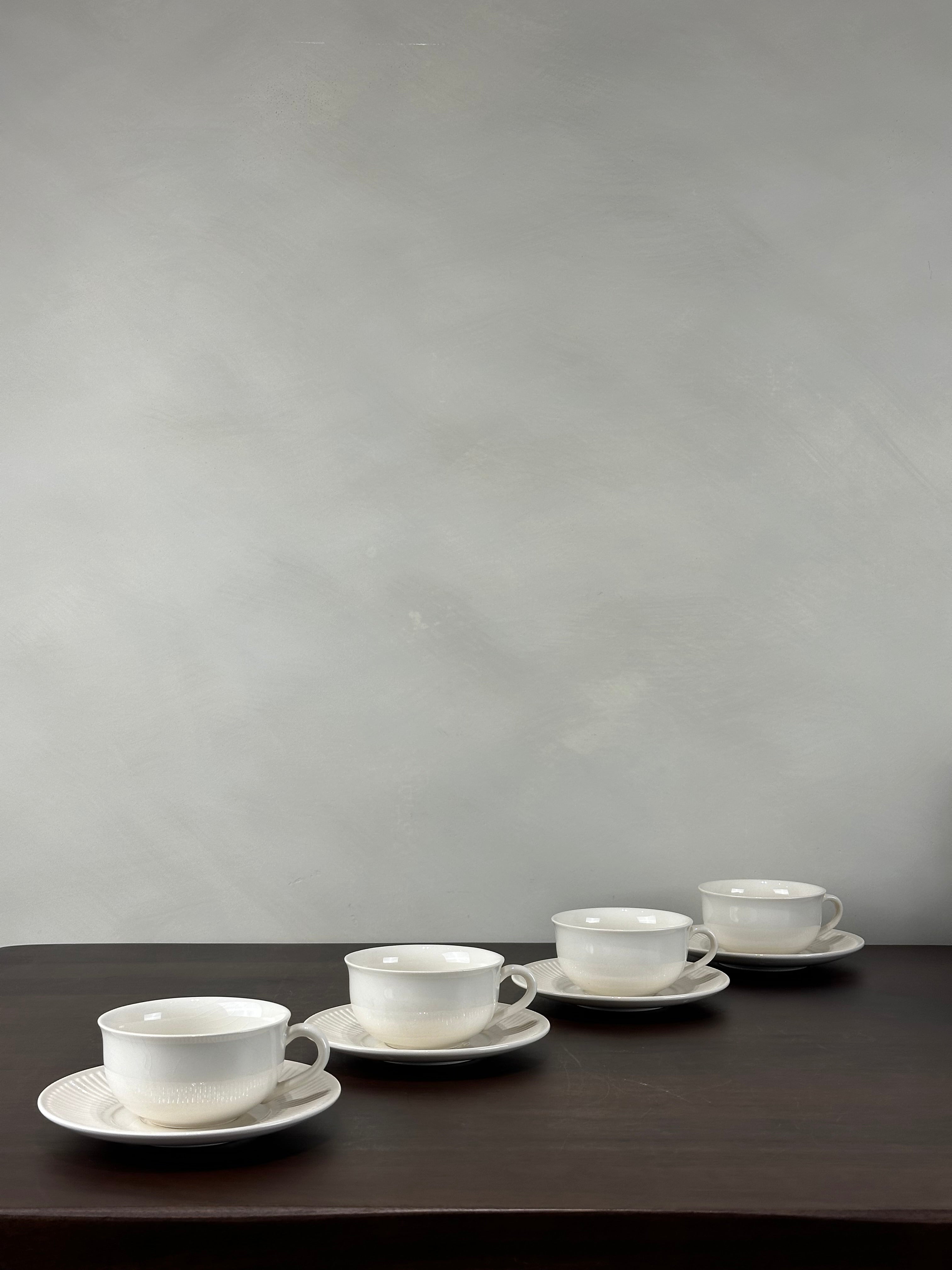 CLASSIC CERAMIC TEA CUP SET