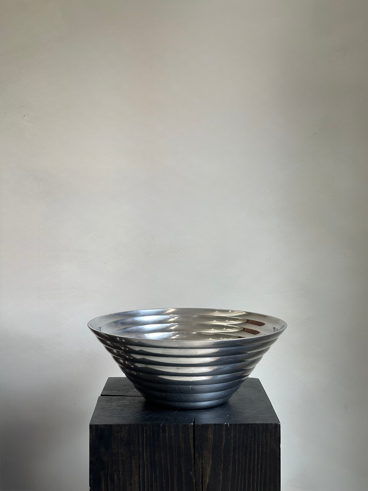 RIBBED CHROME BOWL