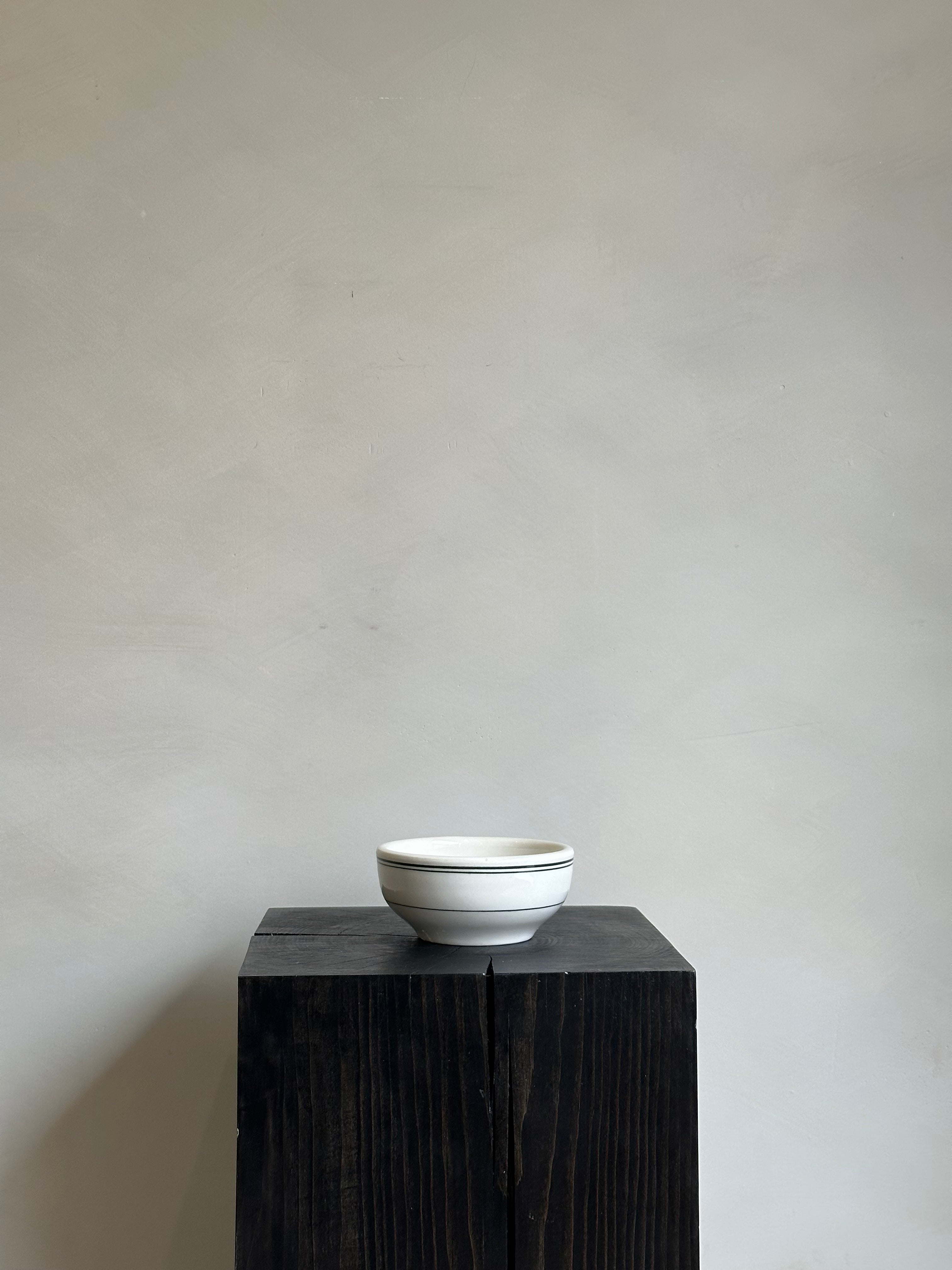 GREEN + WHITE STRIPED BOWL