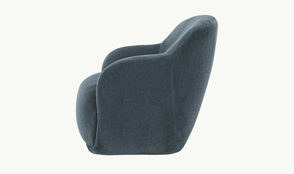 THE HADLEY LOUNGE CHAIR