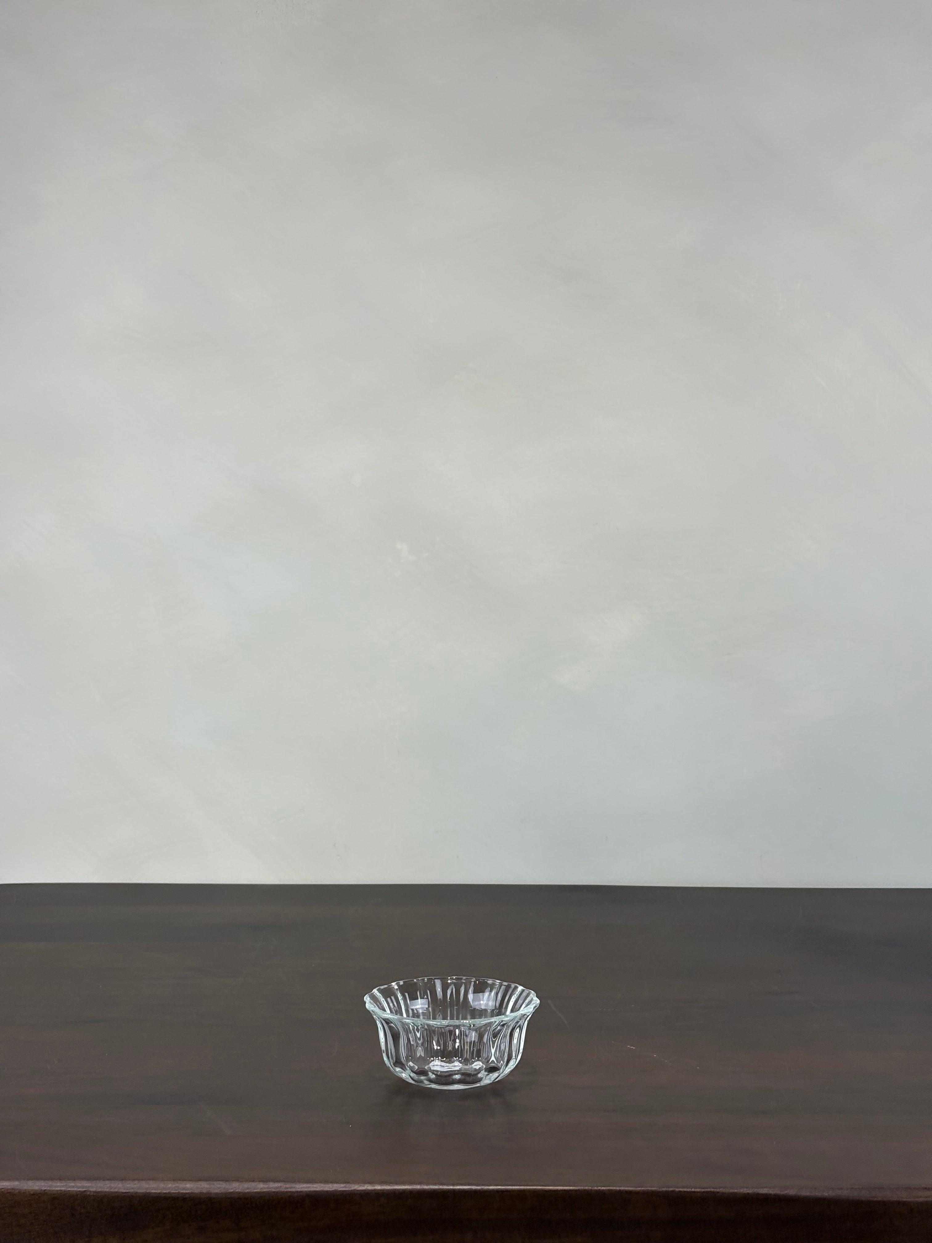 SMALL GLASS BOWL