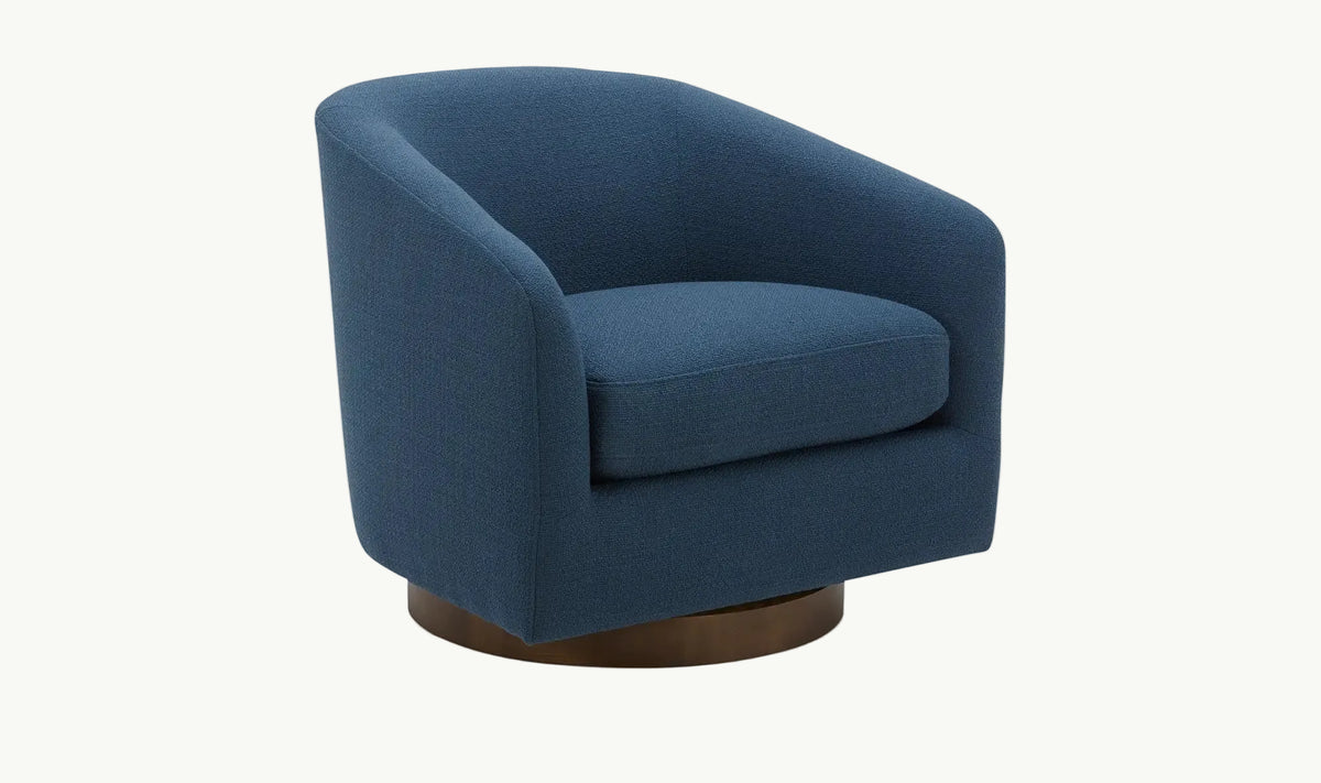 THE LUNA SWIVEL CHAIR