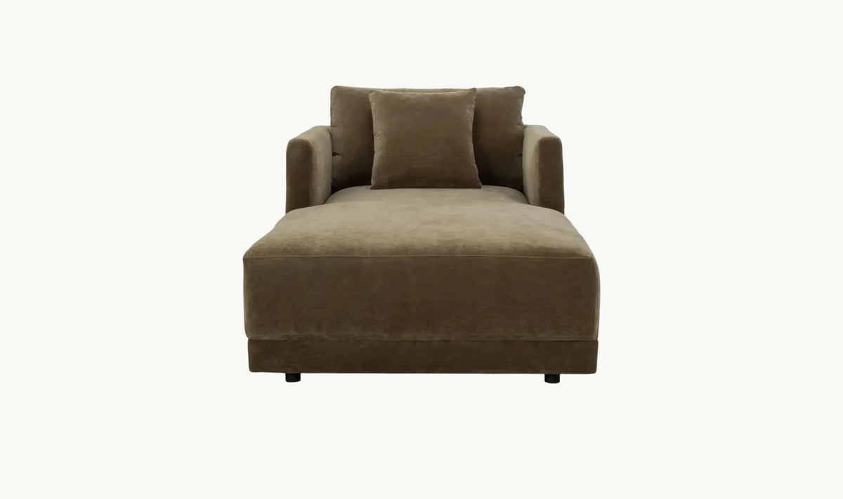THE MILEY CHAISE